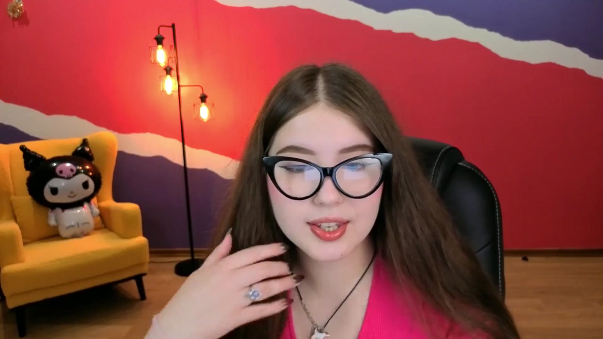 Gallery image thumbnail from AdmireMyEyes's myfreecams stream on, 07/27/2025, 18:49 image 12 of 20