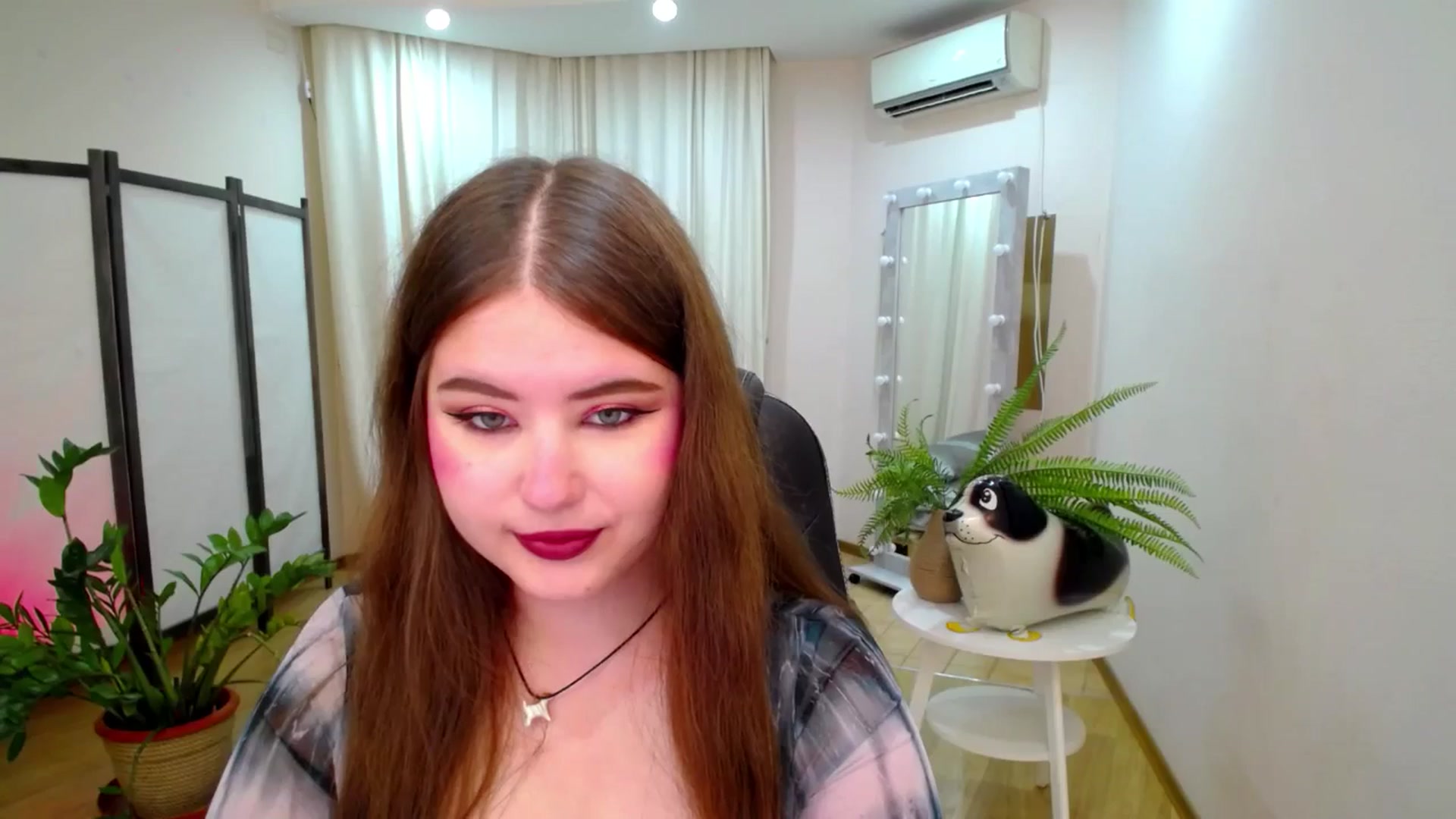 Gallery image thumbnail from AdmireMyEyes's myfreecams stream on, 07/28/2025, 19:49 image 5 of 20