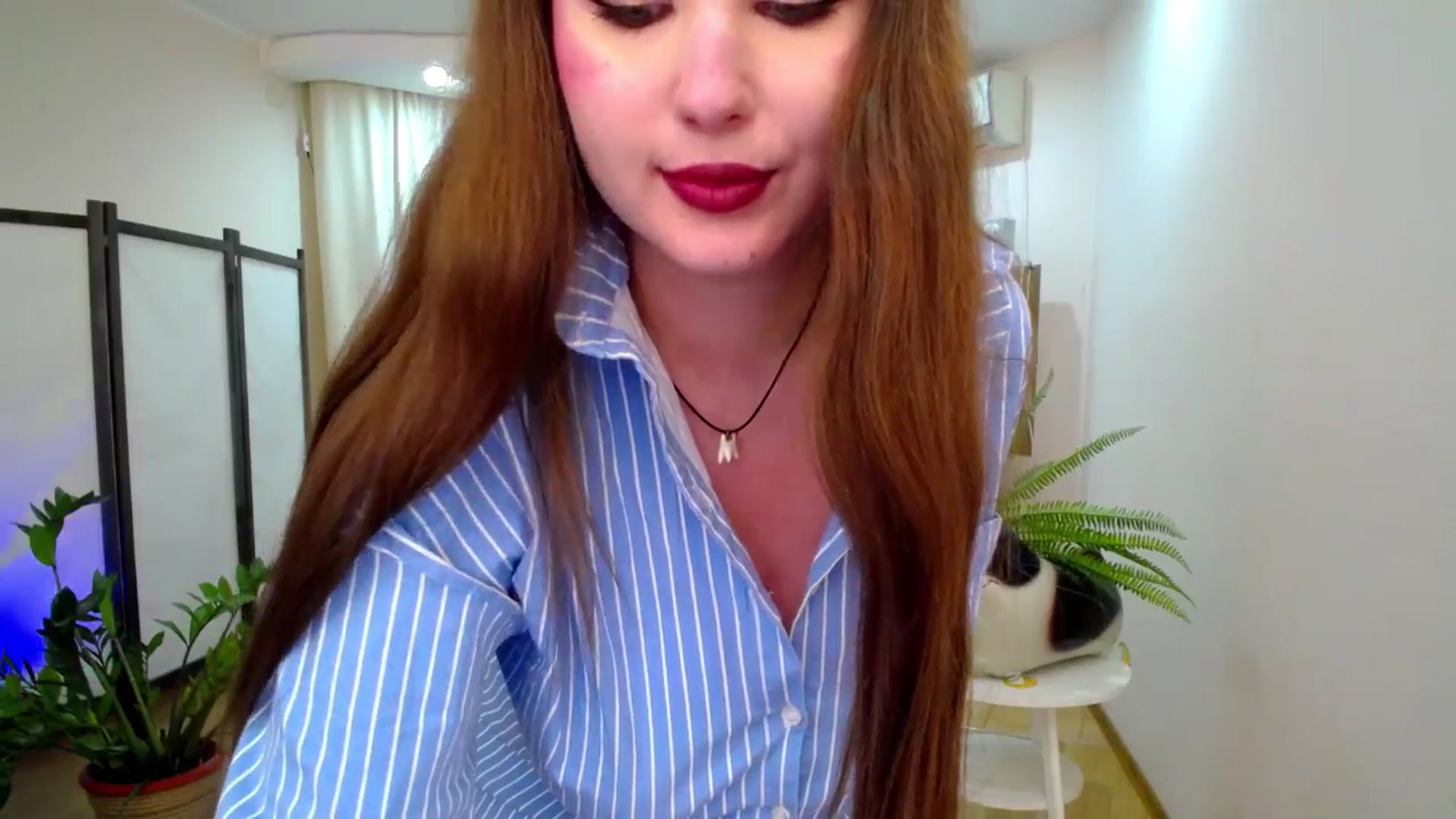 Gallery image thumbnail from AdmireMyEyes's myfreecams stream on, 07/28/2025, 21:47 image 2 of 20