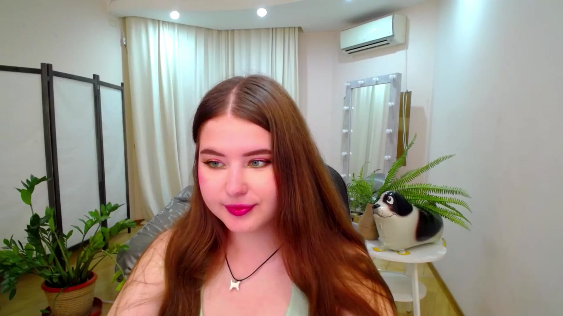 Gallery image thumbnail from AdmireMyEyes's myfreecams stream on, 07/30/2025, 19:03 image 6 of 20