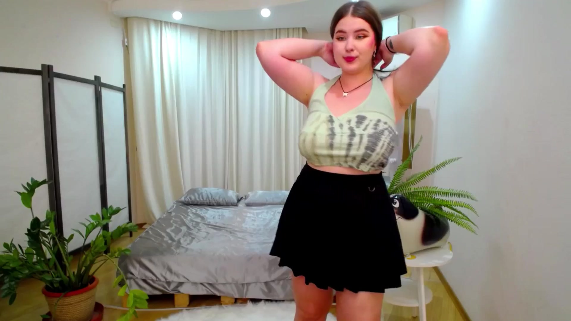 Gallery image thumbnail from AdmireMyEyes's myfreecams stream on, 07/30/2025, 19:03 image 3 of 20