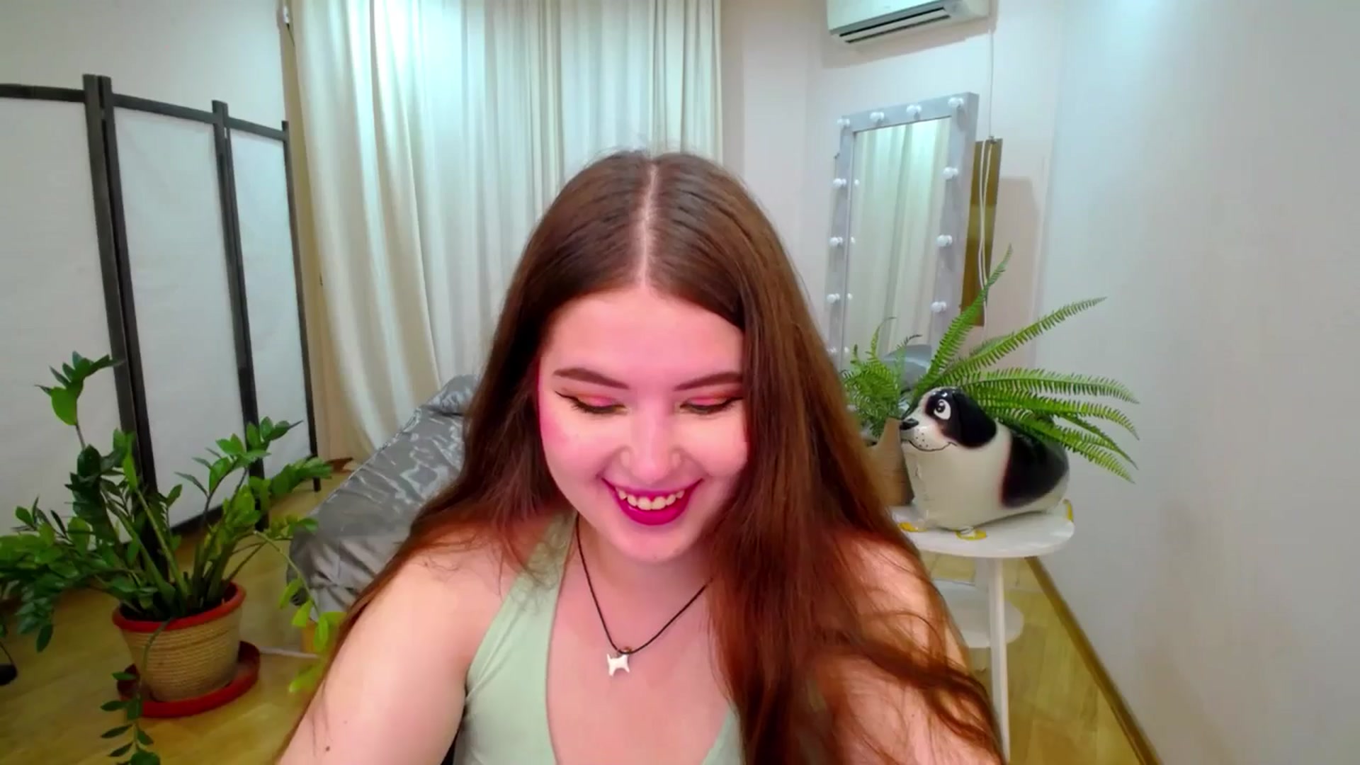 Gallery image thumbnail from AdmireMyEyes's myfreecams stream on, 07/30/2025, 19:03 image 7 of 20