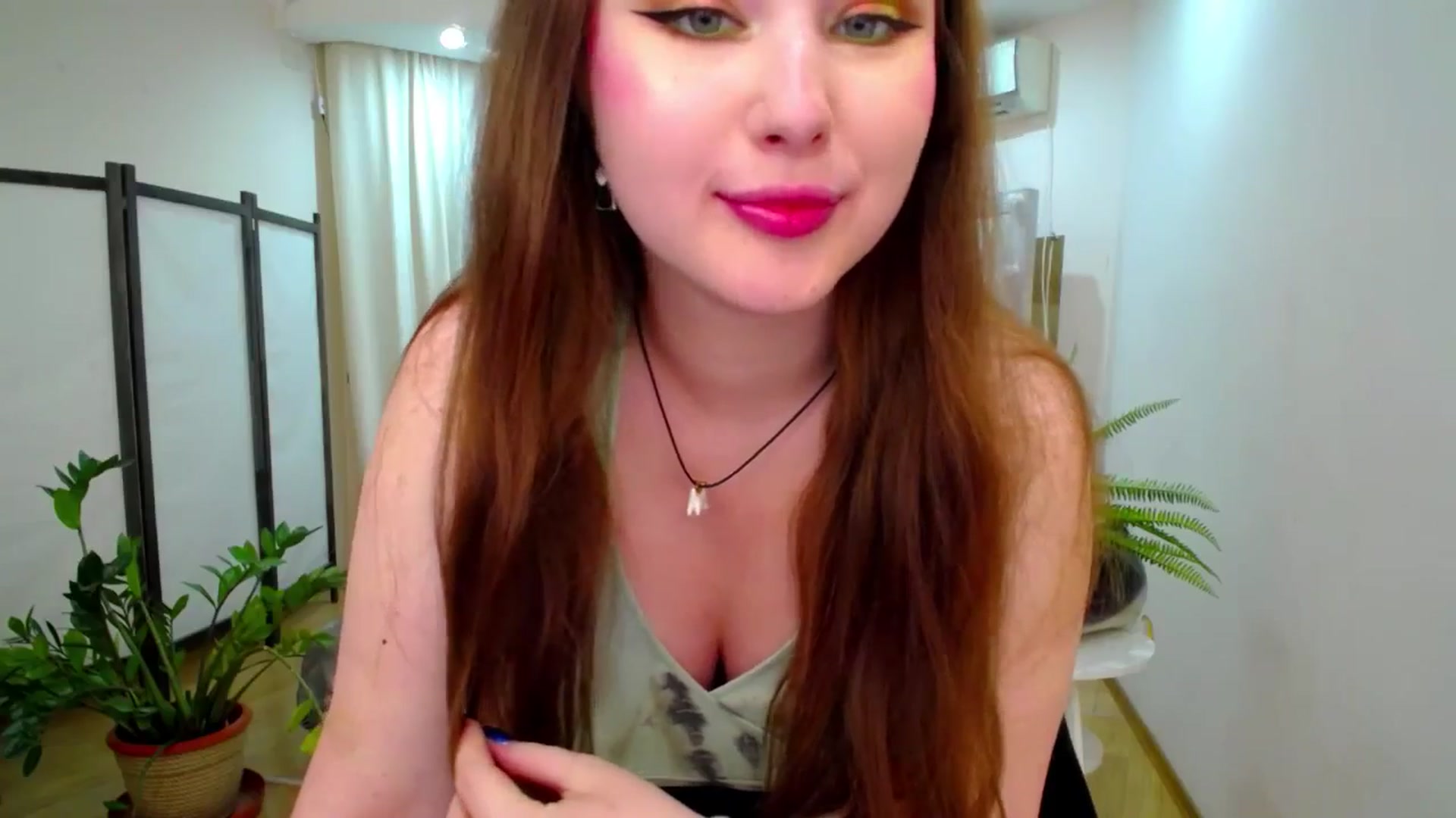 Gallery image thumbnail from AdmireMyEyes's myfreecams stream on, 07/30/2025, 19:03 image 4 of 20