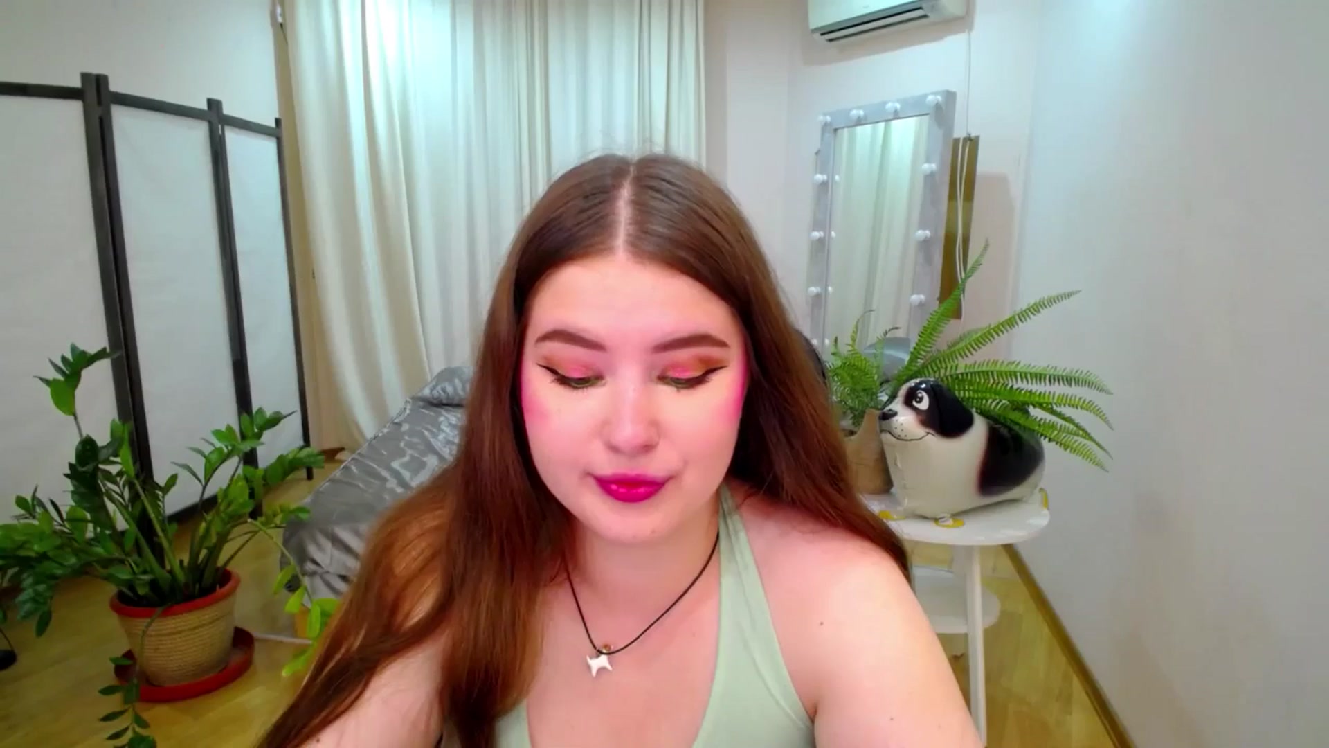 Gallery image thumbnail from AdmireMyEyes's myfreecams stream on, 07/30/2025, 19:03 image 10 of 20