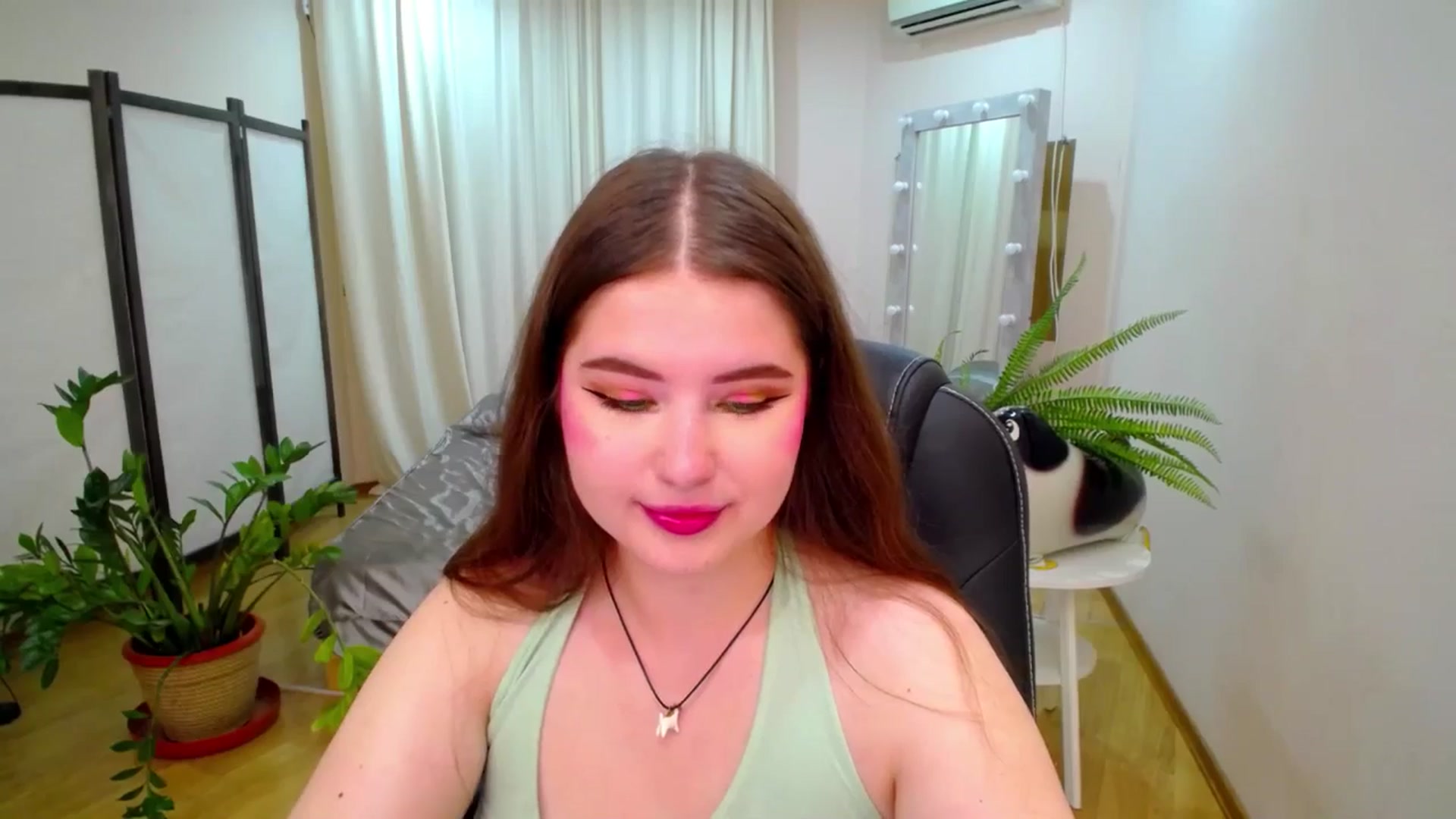 Gallery image thumbnail from AdmireMyEyes's myfreecams stream on, 07/30/2025, 19:03 image 20 of 20