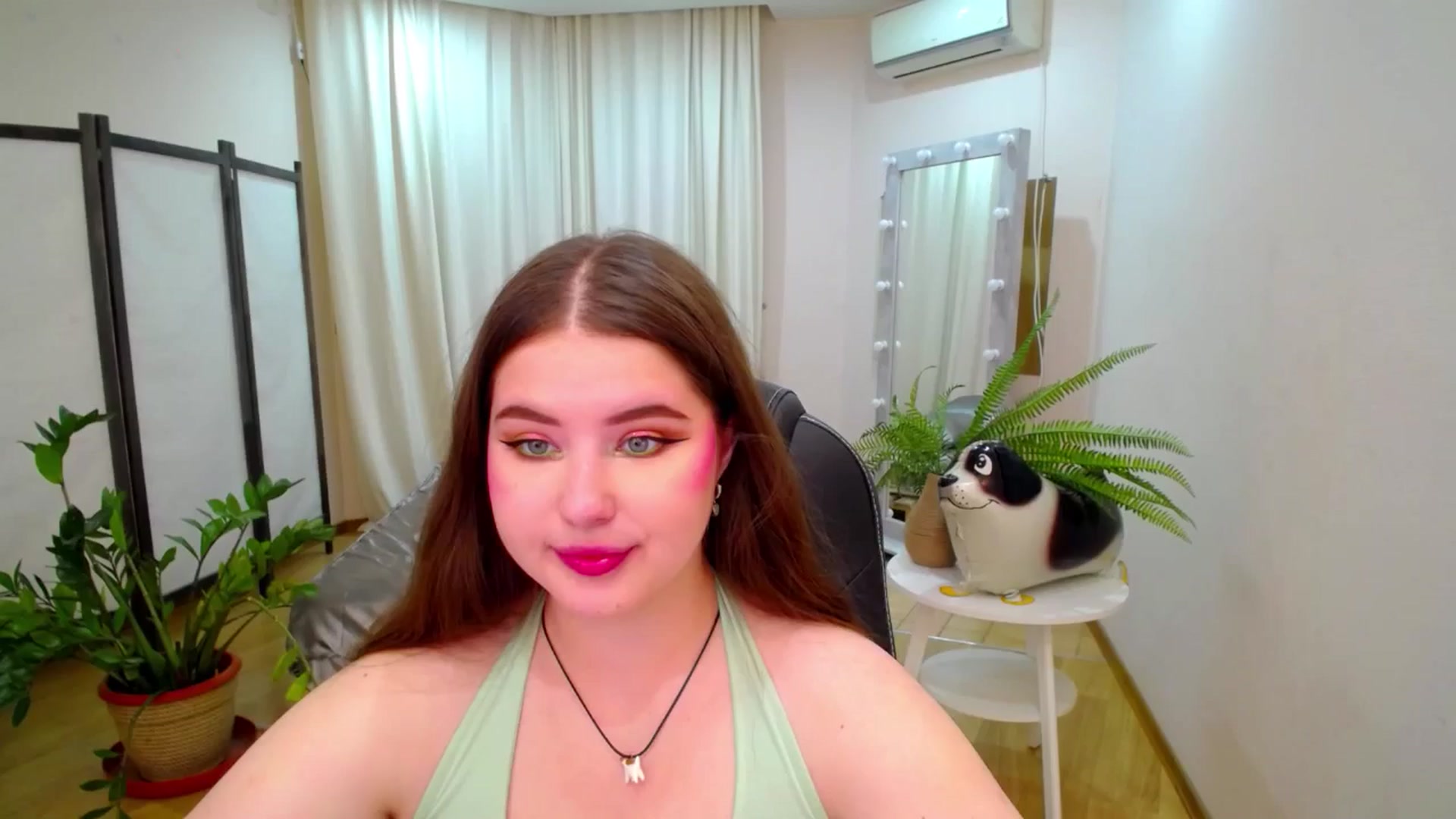 Gallery image thumbnail from AdmireMyEyes's myfreecams stream on, 07/30/2025, 19:47 image 1 of 20
