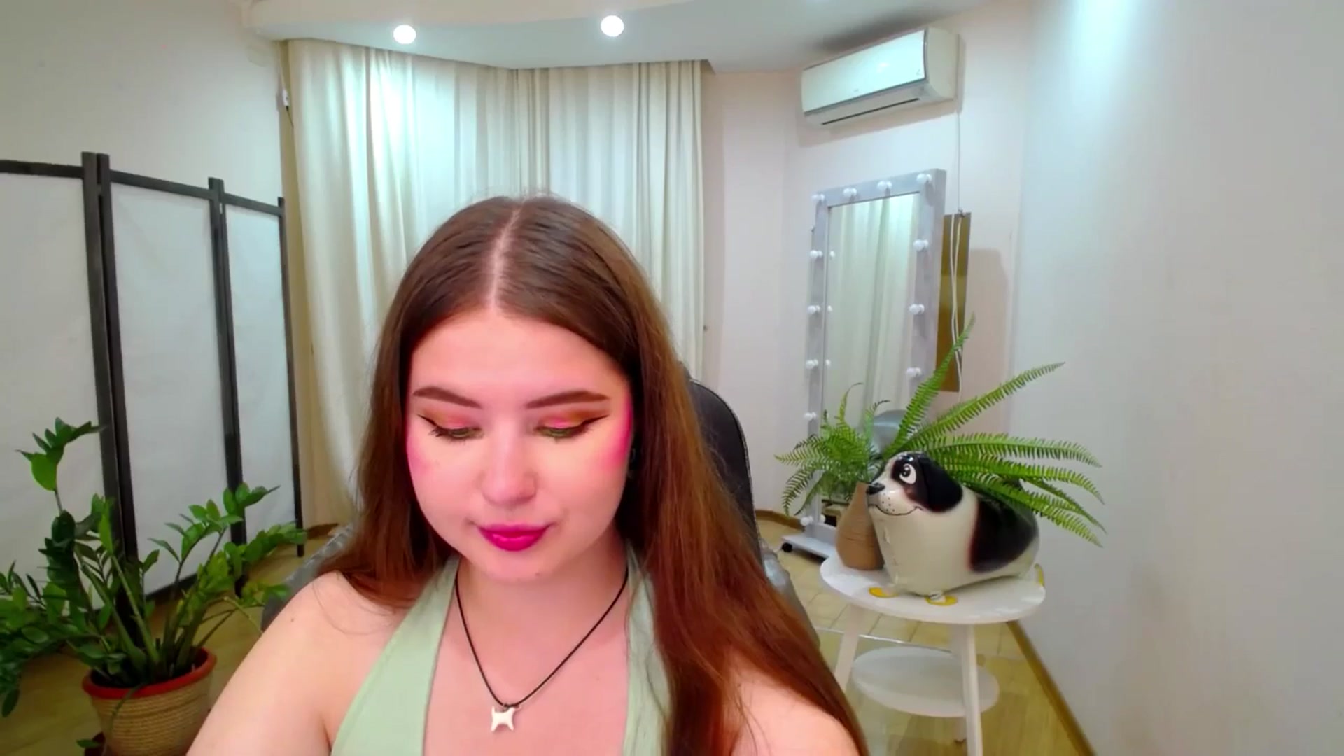 Gallery image thumbnail from AdmireMyEyes's myfreecams stream on, 07/30/2025, 19:47 image 10 of 20