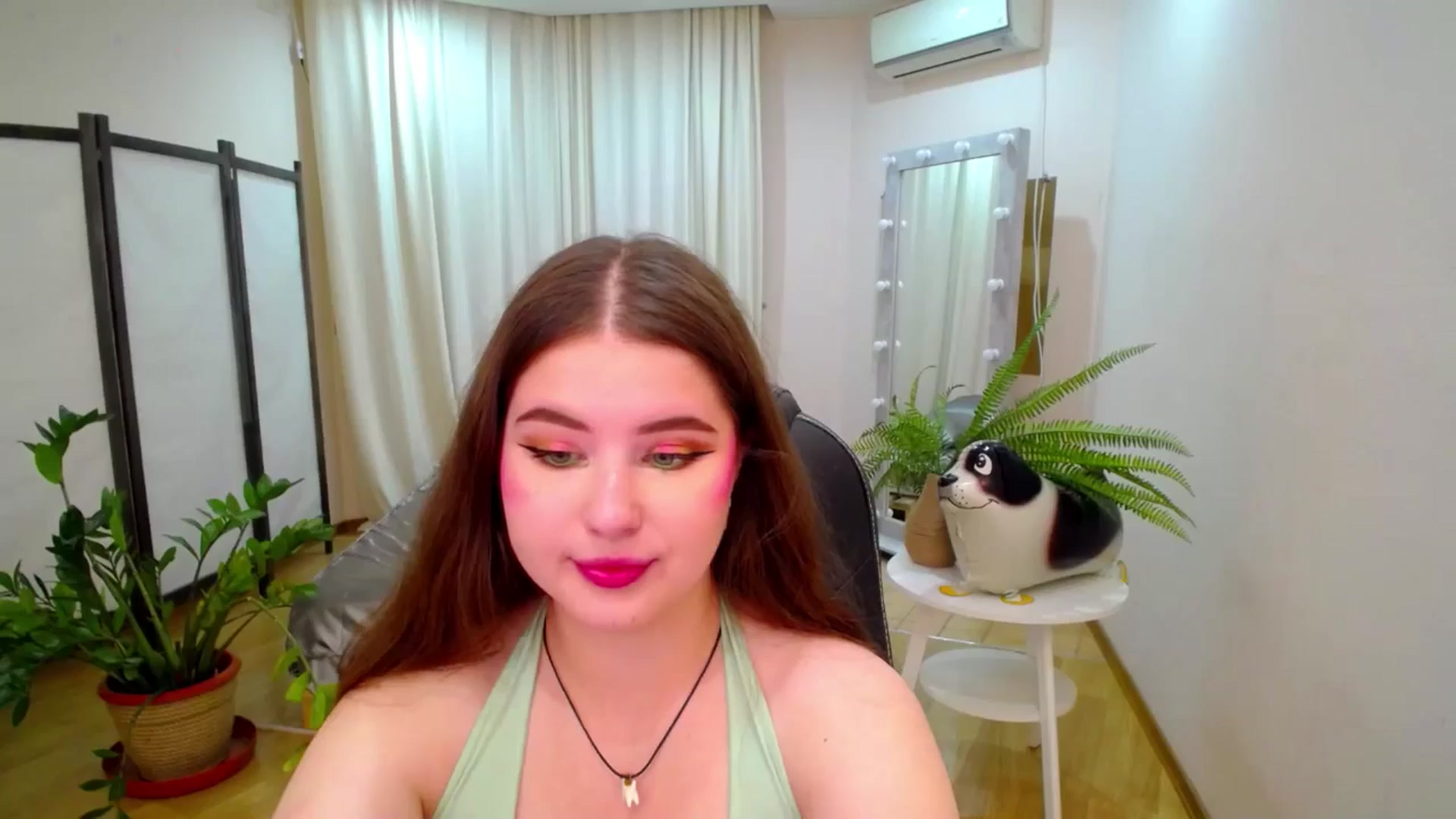 Gallery image thumbnail from AdmireMyEyes's myfreecams stream on, 07/30/2025, 19:47 image 3 of 20
