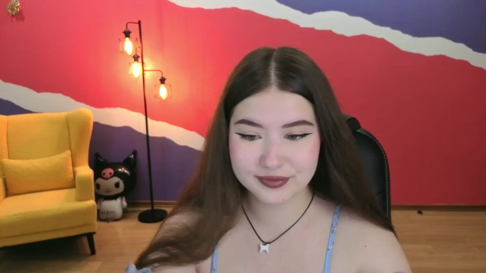 Gallery image thumbnail from AdmireMyEyes's myfreecams stream on, 07/31/2025, 18:34 image 16 of 20