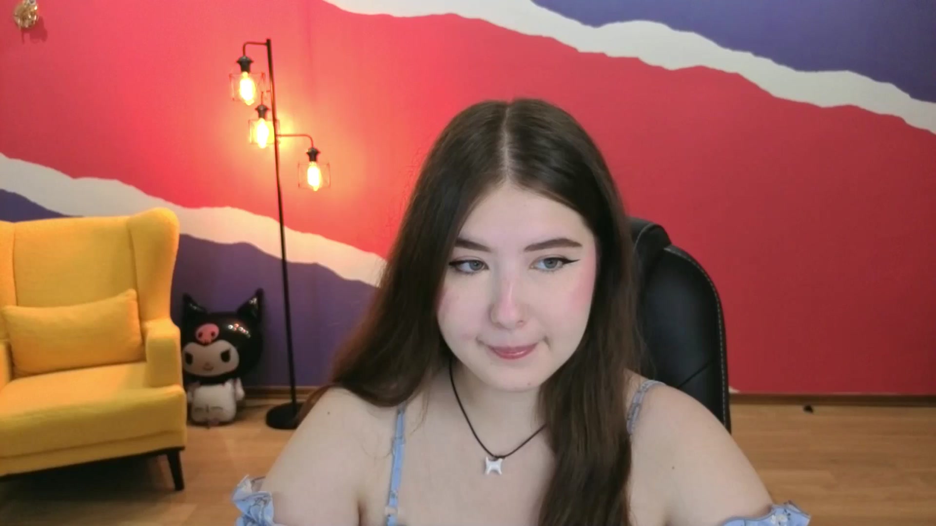 Gallery image thumbnail from AdmireMyEyes's myfreecams stream on, 07/31/2025, 18:34 image 10 of 20