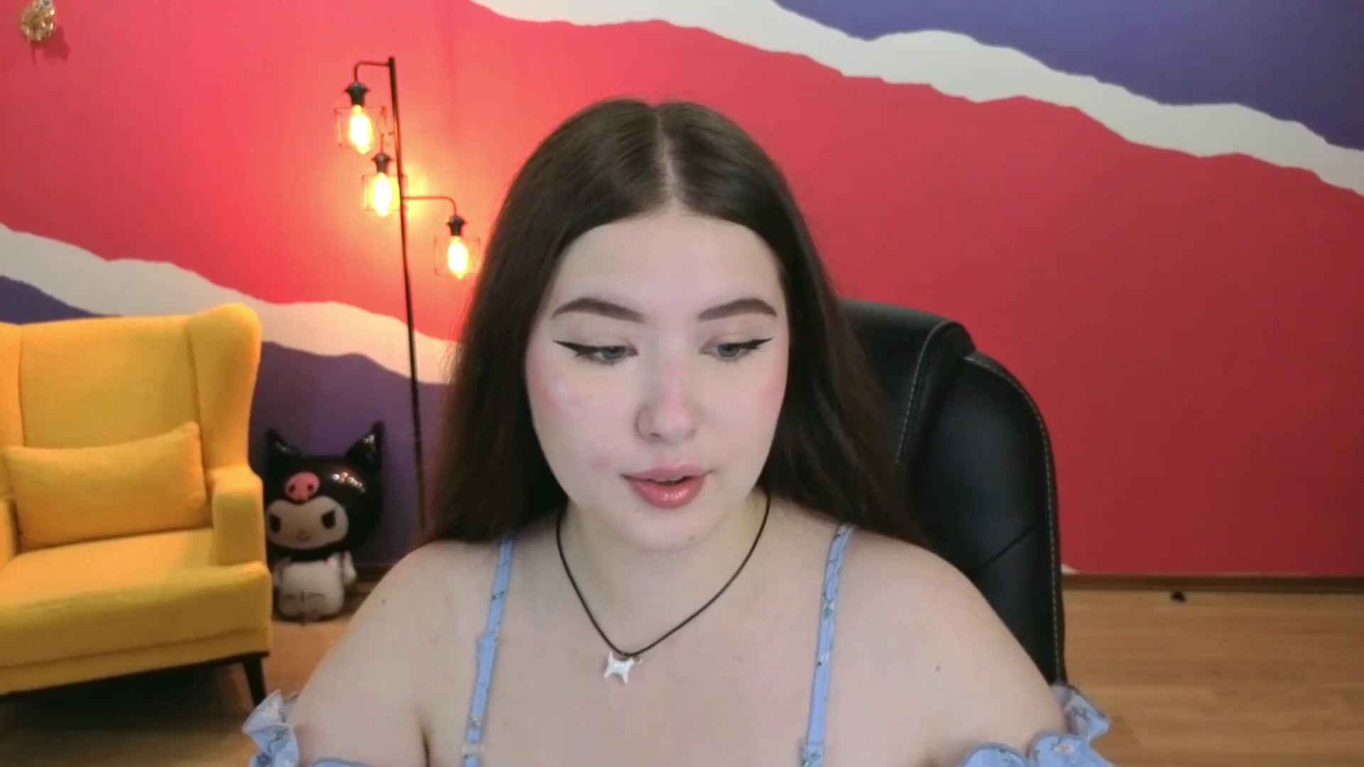 Gallery image thumbnail from AdmireMyEyes's myfreecams stream on, 07/31/2025, 18:34 image 11 of 20