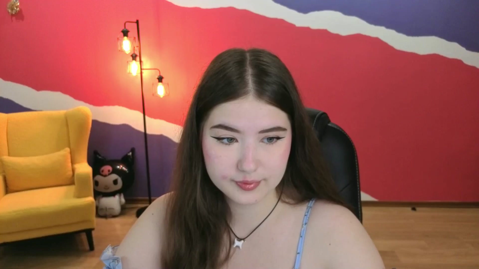Gallery image thumbnail from AdmireMyEyes's myfreecams stream on, 07/31/2025, 18:34 image 2 of 20