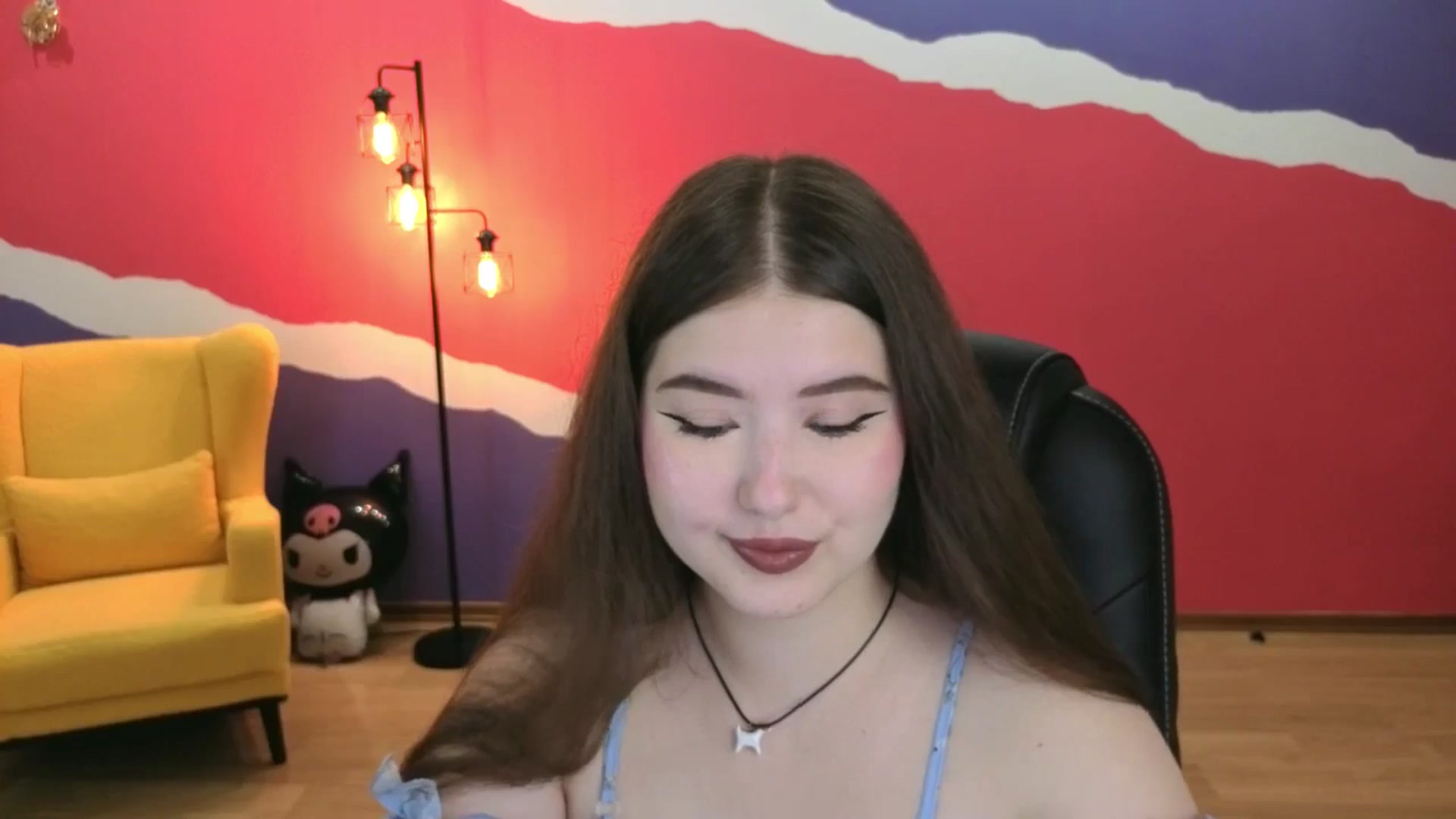 Gallery image thumbnail from AdmireMyEyes's myfreecams stream on, 07/31/2025, 18:34 image 17 of 20