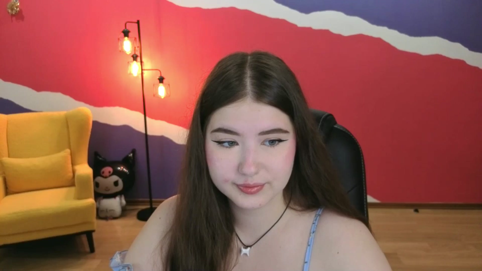 Gallery image thumbnail from AdmireMyEyes's myfreecams stream on, 07/31/2025, 18:34 image 6 of 20