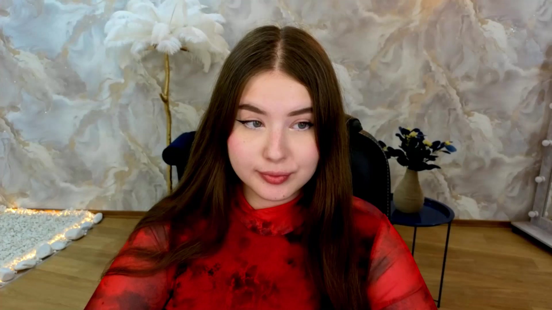 Gallery image thumbnail from AdmireMyEyes's myfreecams stream on, 08/23/2025, 19:07 image 6 of 20