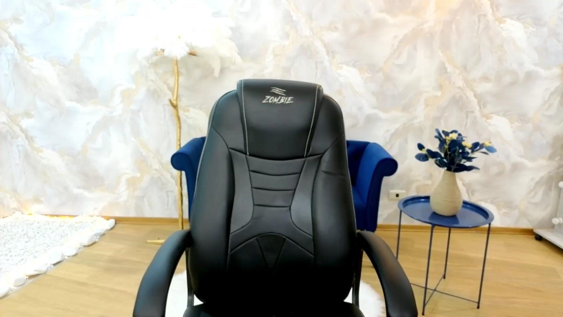 Gallery image thumbnail from AdmireMyEyes's myfreecams stream on, 08/23/2025, 20:50 image 8 of 20