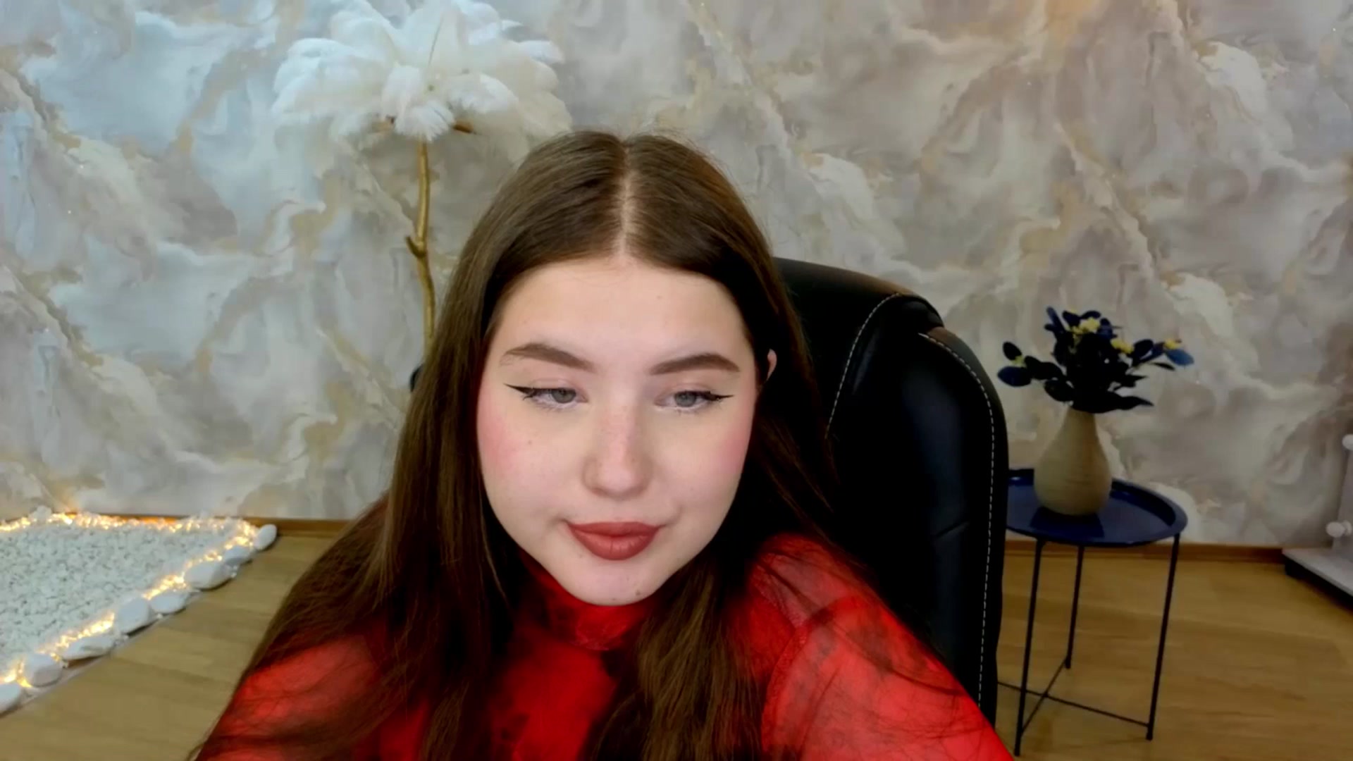 Gallery image thumbnail from AdmireMyEyes's myfreecams stream on, 08/23/2025, 20:50 image 6 of 20