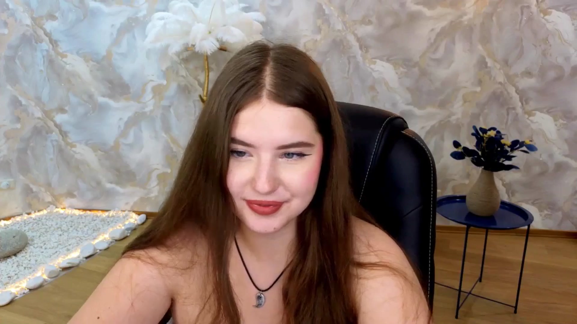 Gallery image thumbnail from AdmireMyEyes's myfreecams stream on, 08/24/2025, 24:29 image 10 of 20