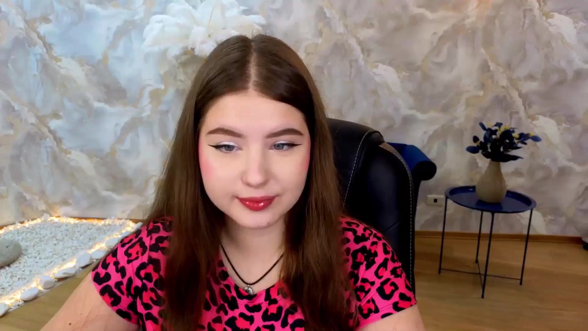 Gallery image thumbnail from AdmireMyEyes's myfreecams stream on, 08/24/2025, 18:33 image 18 of 20