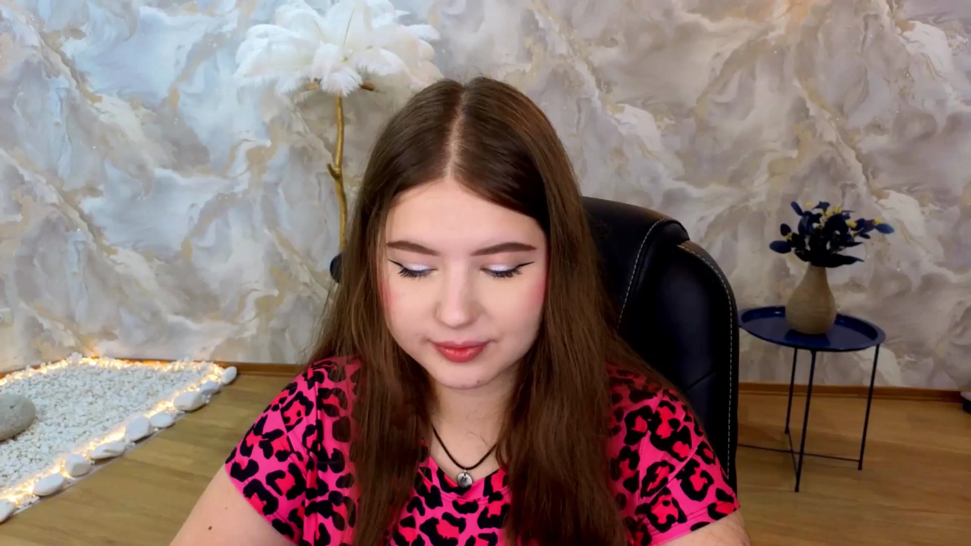 Gallery image thumbnail from AdmireMyEyes's myfreecams stream on, 08/24/2025, 18:33 image 3 of 20