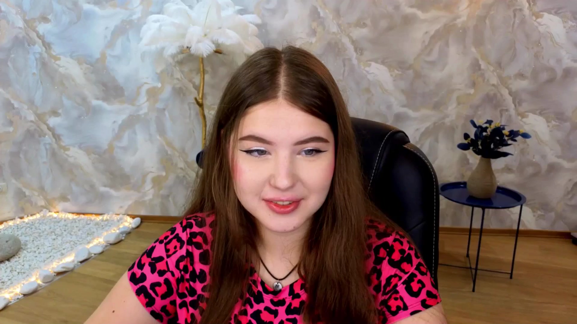 Gallery image thumbnail from AdmireMyEyes's myfreecams stream on, 08/24/2025, 18:33 image 2 of 20
