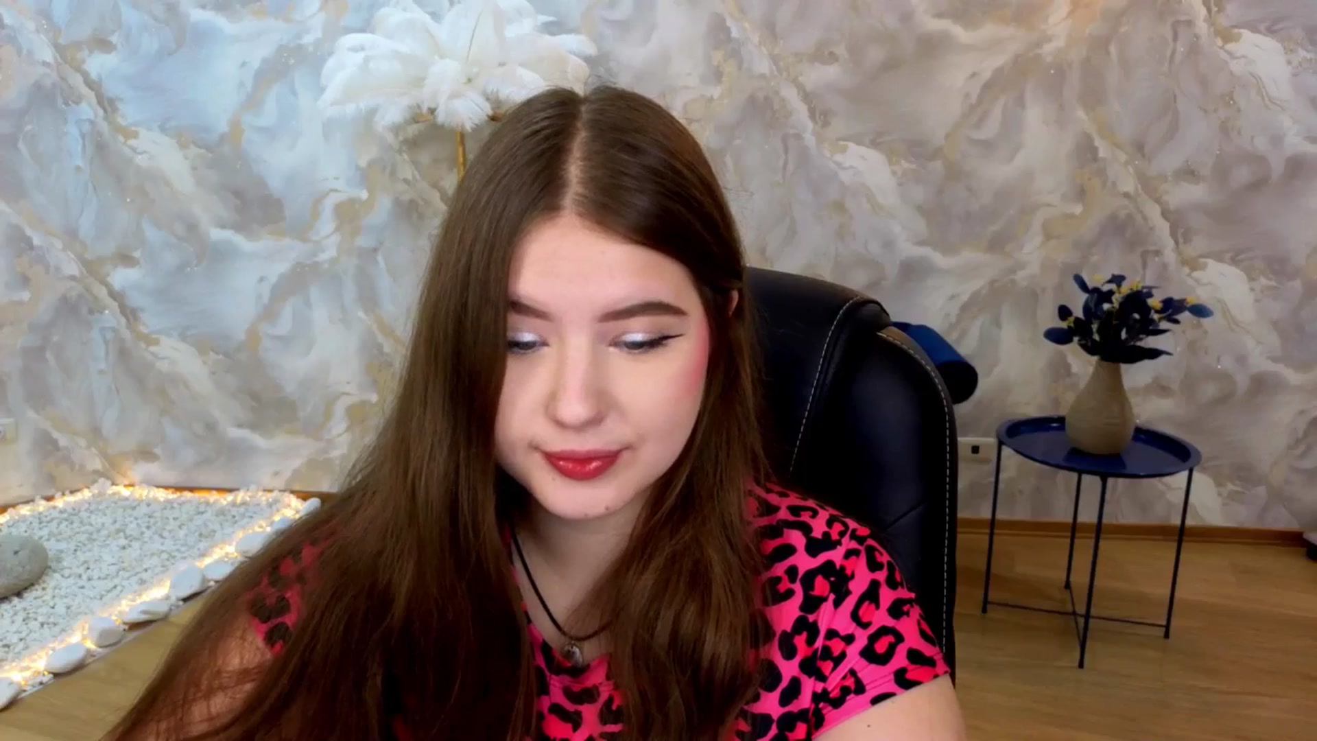 Gallery image thumbnail from AdmireMyEyes's myfreecams stream on, 08/24/2025, 18:55 image 12 of 20