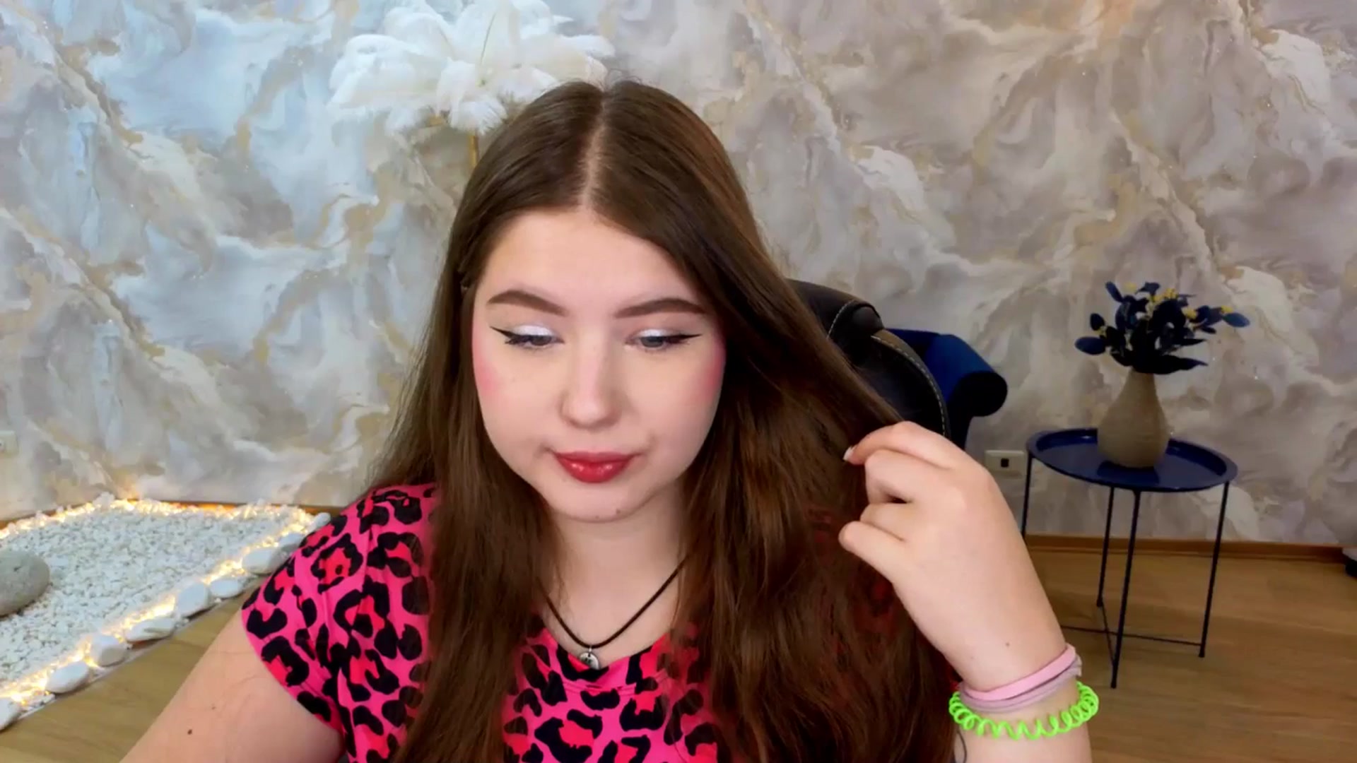 Gallery image thumbnail from AdmireMyEyes's myfreecams stream on, 08/24/2025, 18:55 image 3 of 20