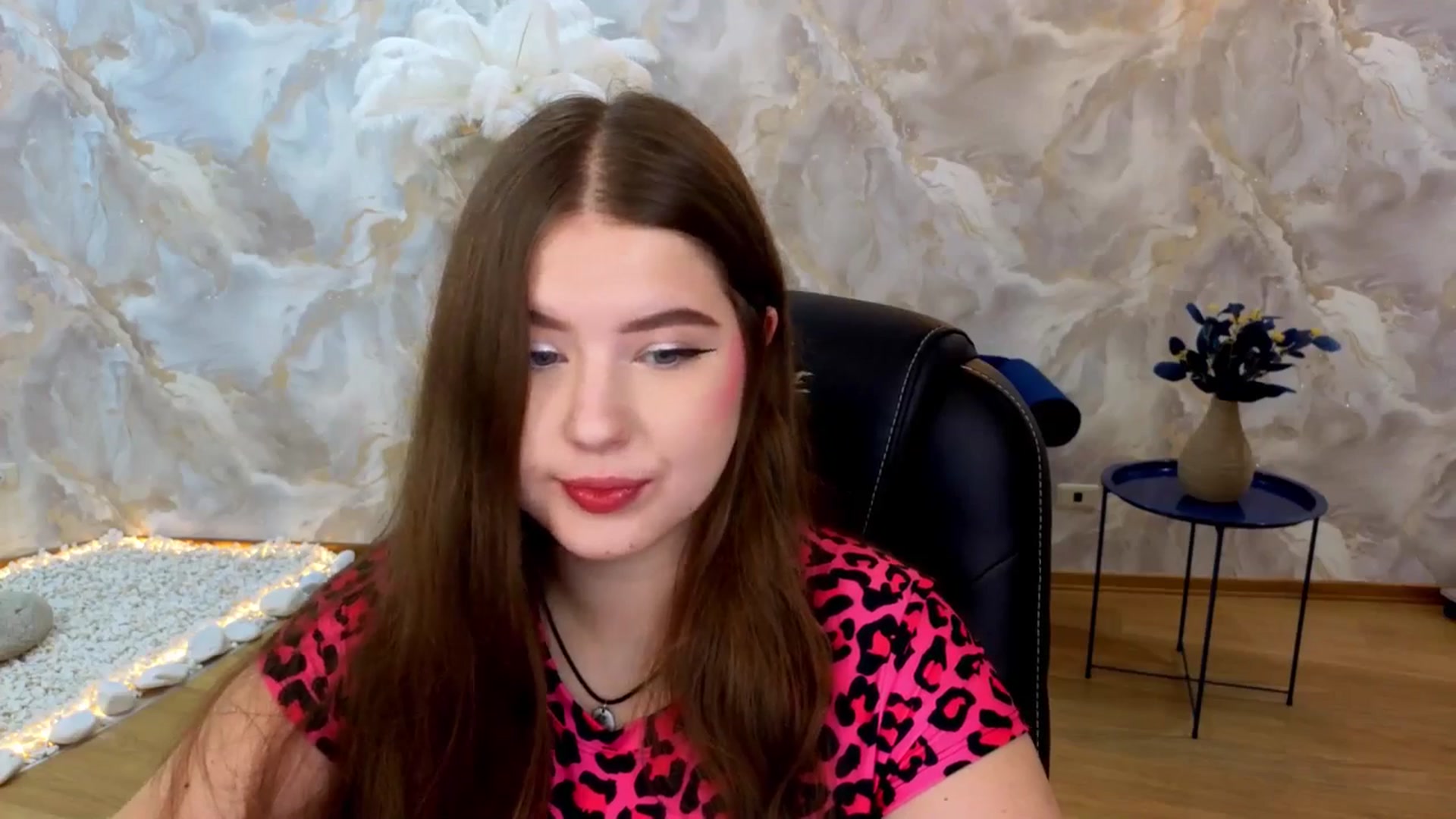 Gallery image thumbnail from AdmireMyEyes's myfreecams stream on, 08/24/2025, 18:55 image 14 of 20
