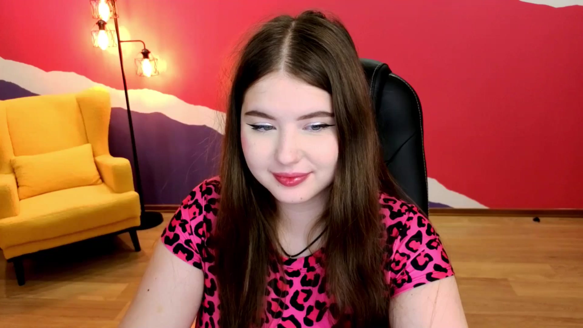 Gallery image thumbnail from AdmireMyEyes's myfreecams stream on, 08/25/2025, 24:32 image 20 of 20