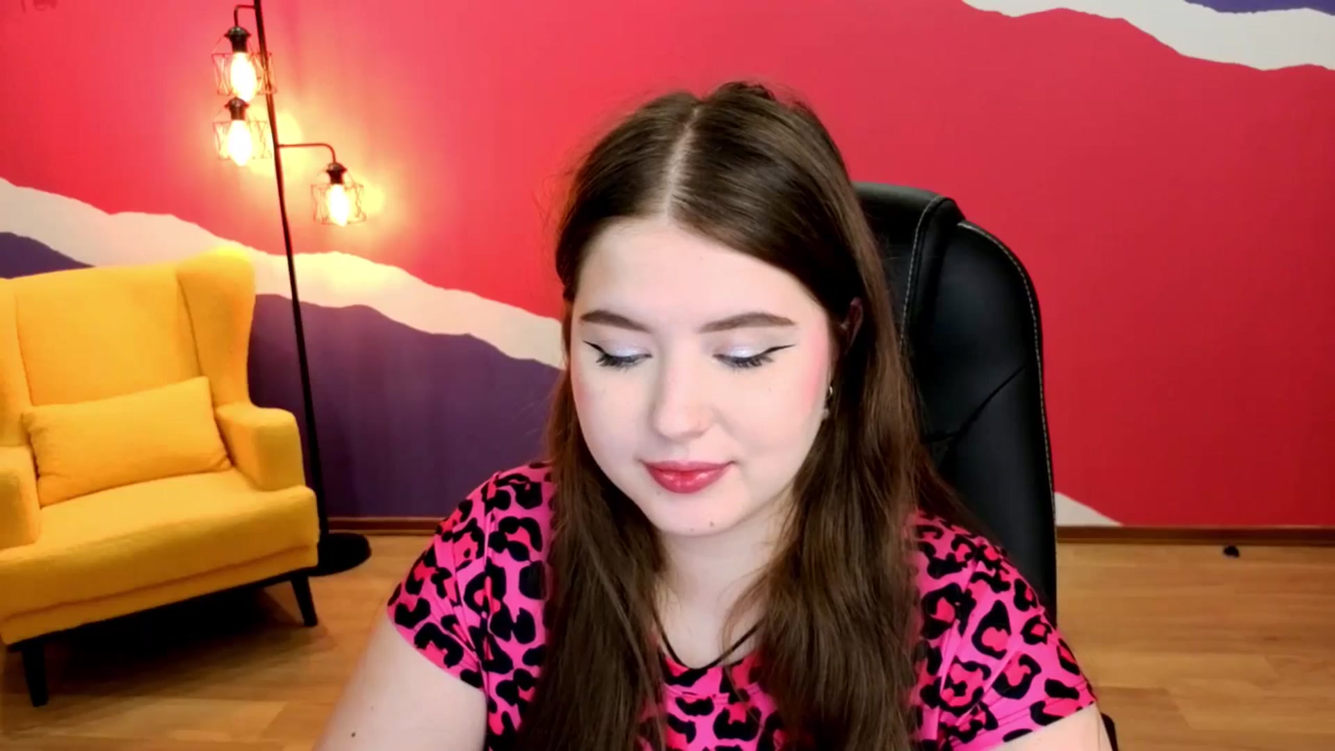 Gallery image thumbnail from AdmireMyEyes's myfreecams stream on, 08/25/2025, 24:48 image 2 of 20