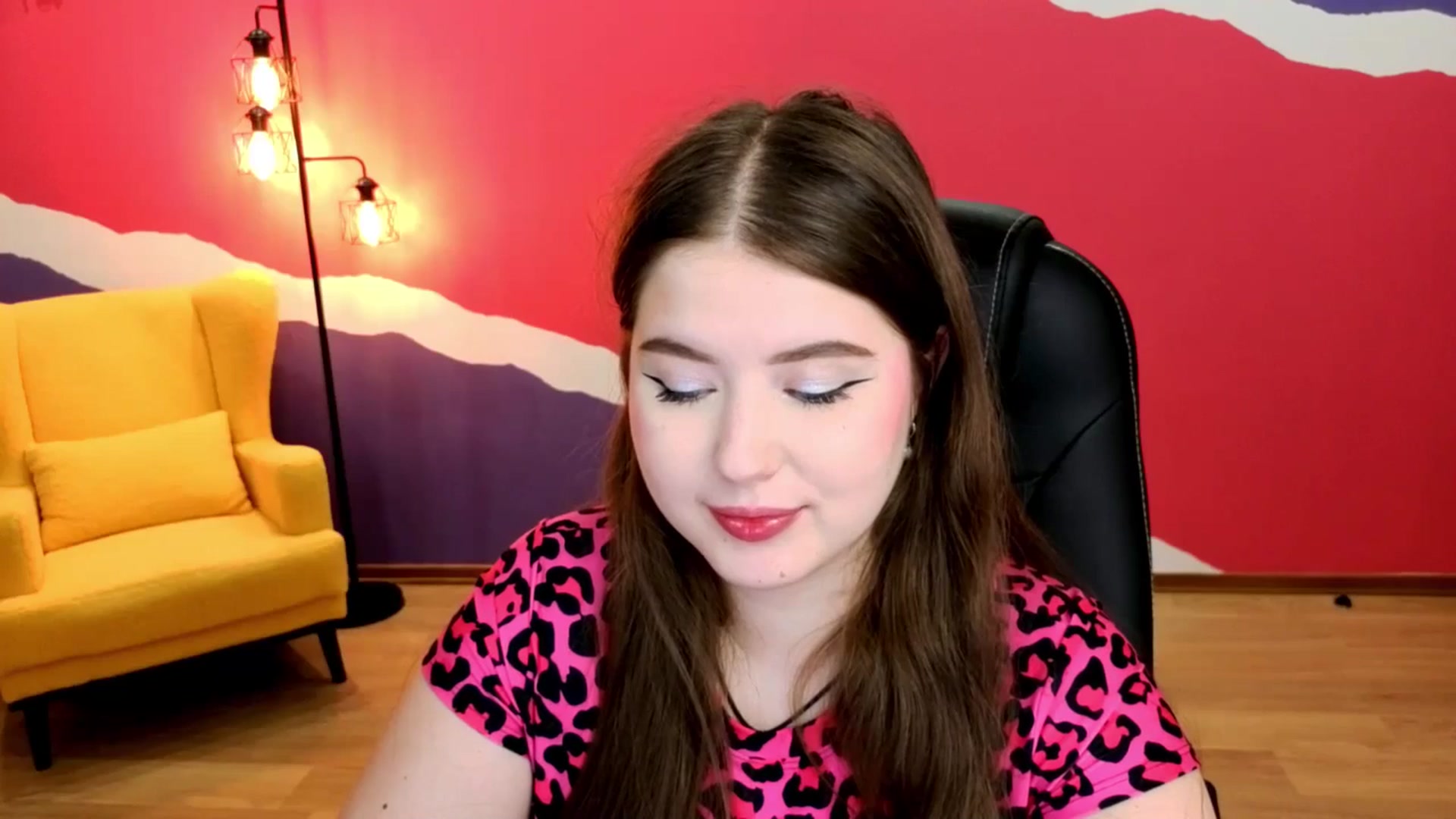 Gallery image thumbnail from AdmireMyEyes's myfreecams stream on, 08/25/2025, 24:48 image 3 of 20