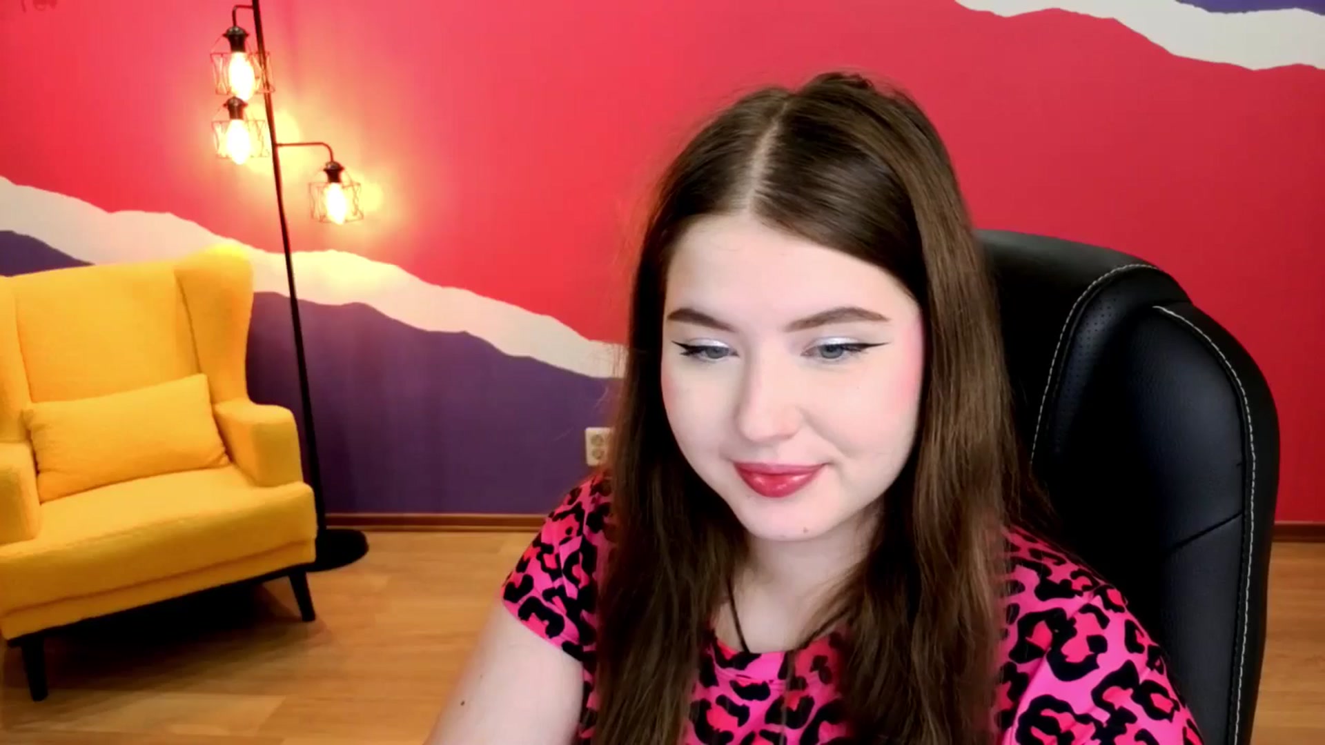 Gallery image thumbnail from AdmireMyEyes's myfreecams stream on, 08/25/2025, 24:48 image 17 of 20