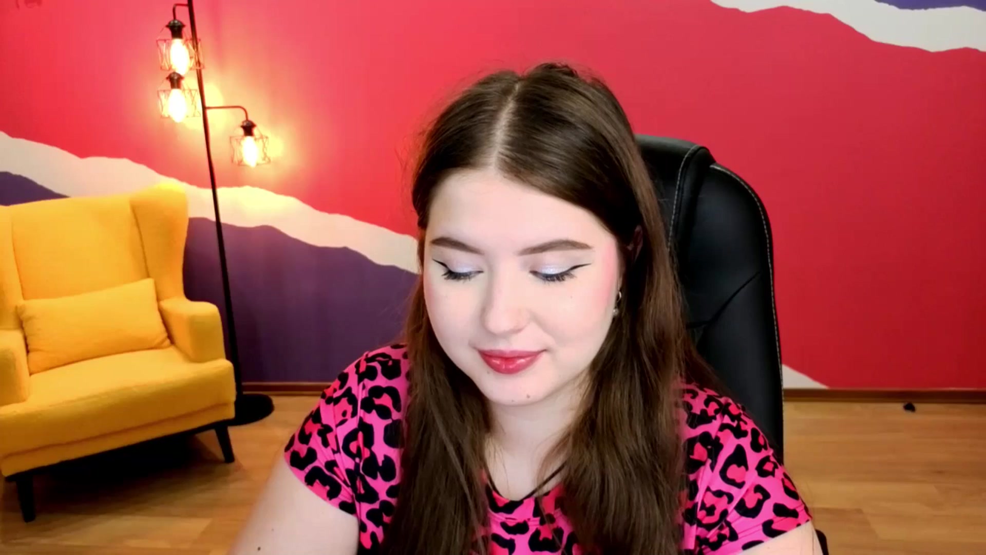 Gallery image thumbnail from AdmireMyEyes's myfreecams stream on, 08/25/2025, 24:48 image 5 of 20