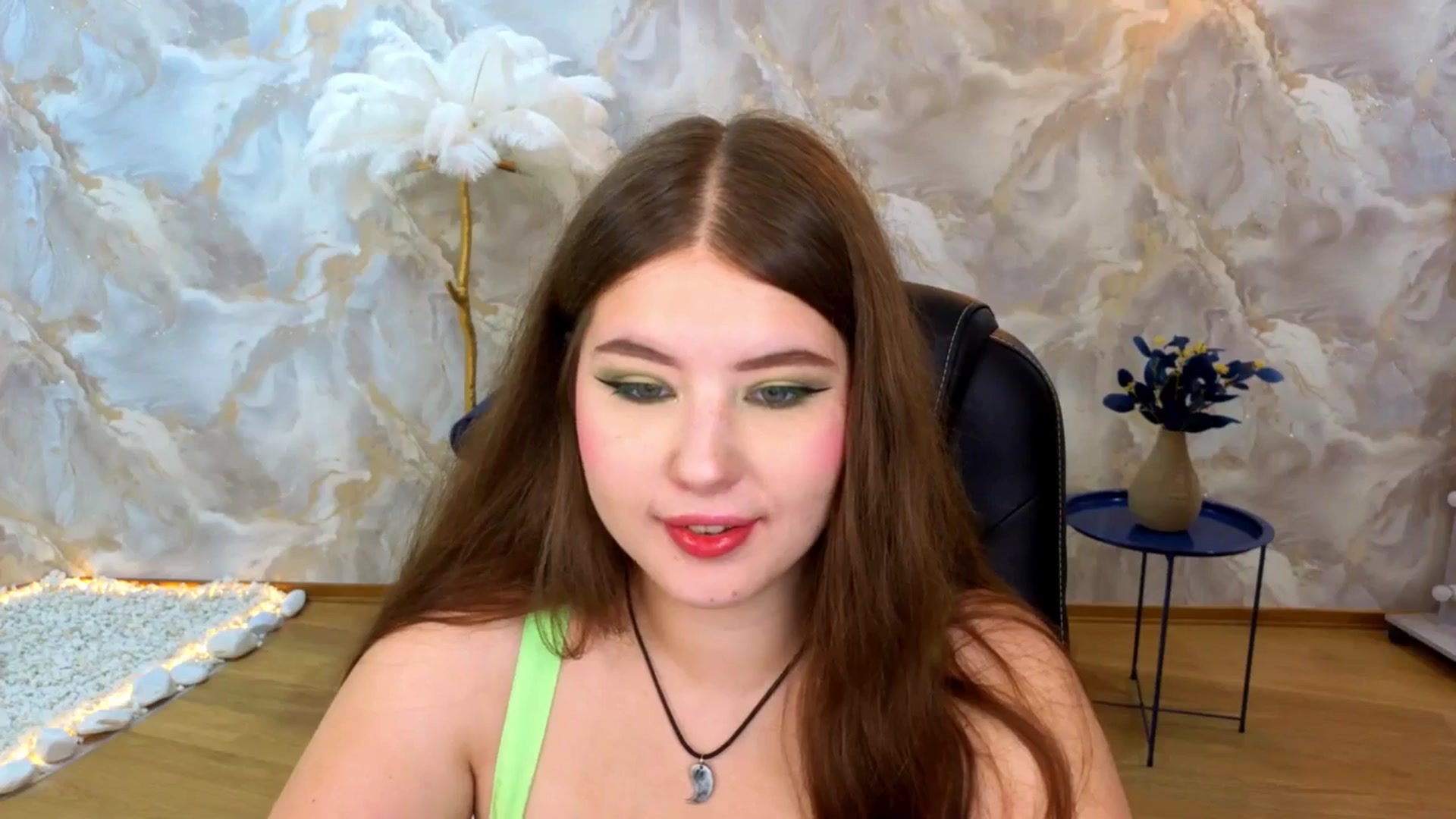 Gallery image thumbnail from AdmireMyEyes's myfreecams stream on, 08/25/2025, 20:02 image 5 of 20