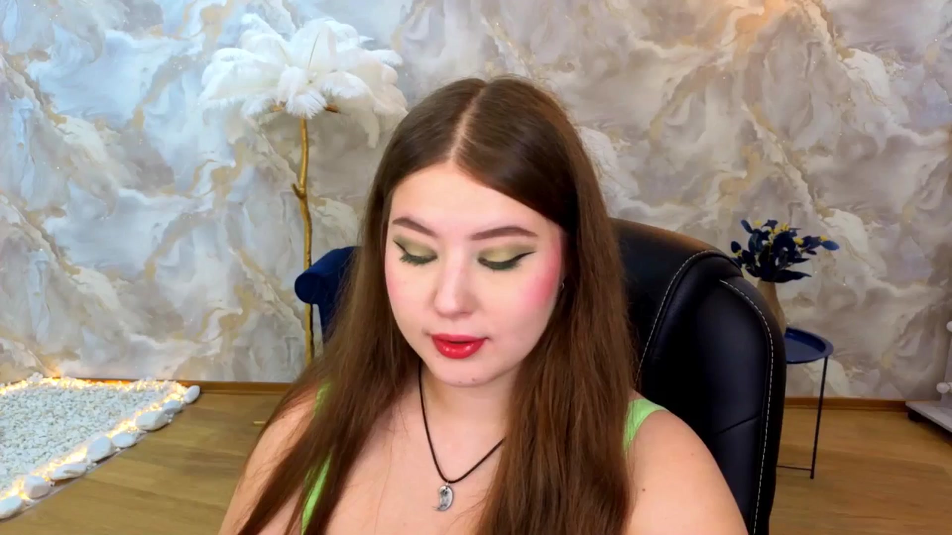 Gallery image thumbnail from AdmireMyEyes's myfreecams stream on, 08/25/2025, 20:02 image 20 of 20