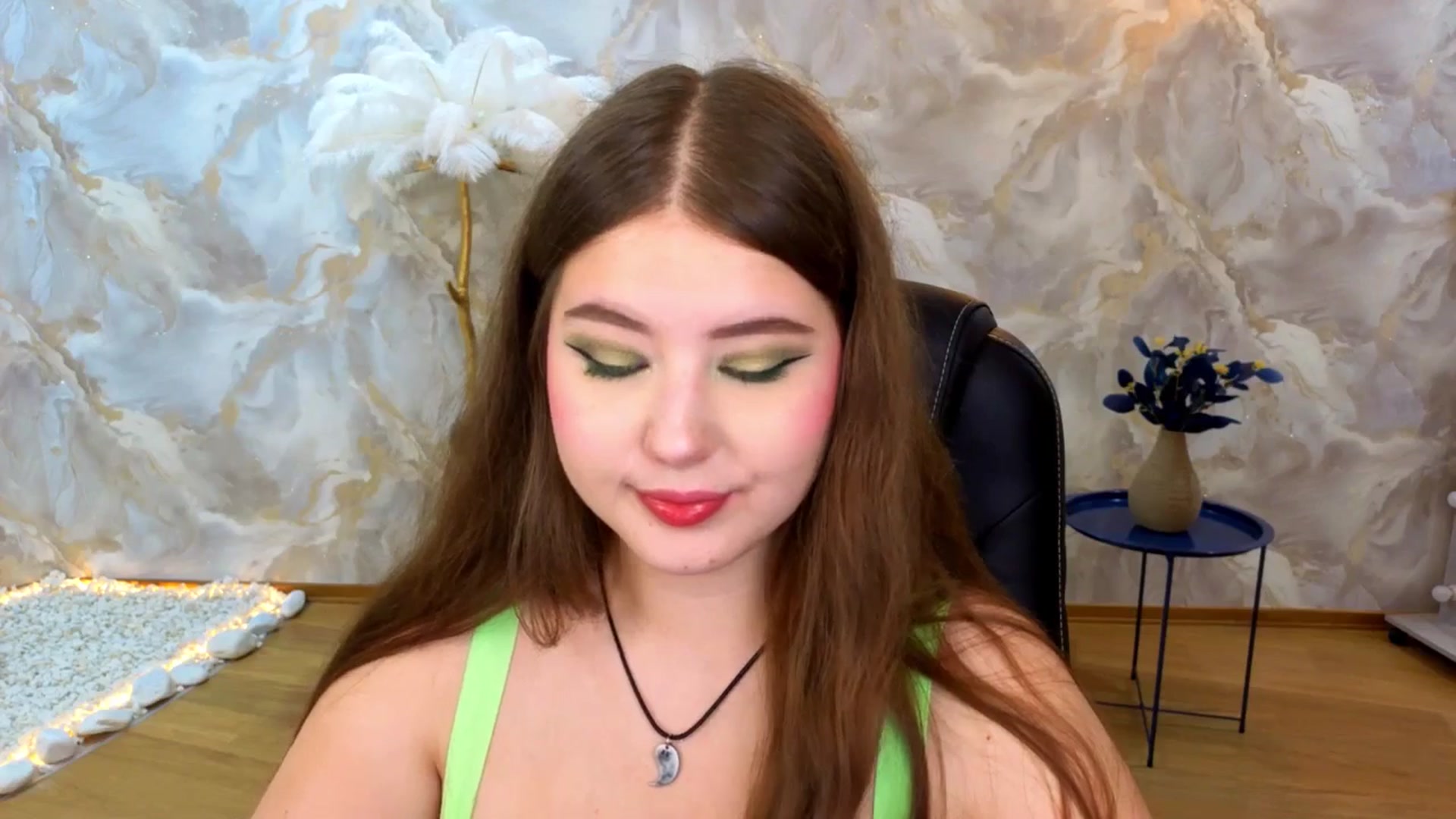 Gallery image thumbnail from AdmireMyEyes's myfreecams stream on, 08/25/2025, 20:02 image 7 of 20