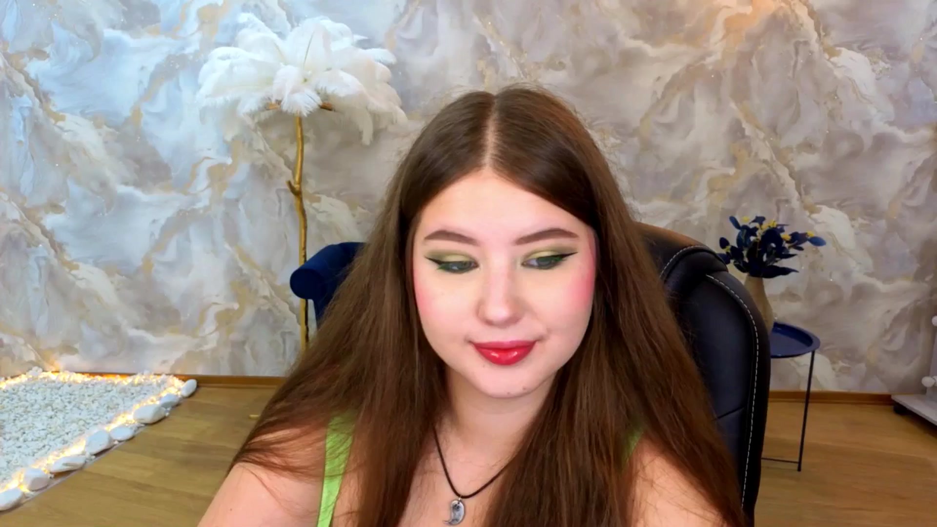 Gallery image thumbnail from AdmireMyEyes's myfreecams stream on, 08/25/2025, 20:19 image 11 of 20