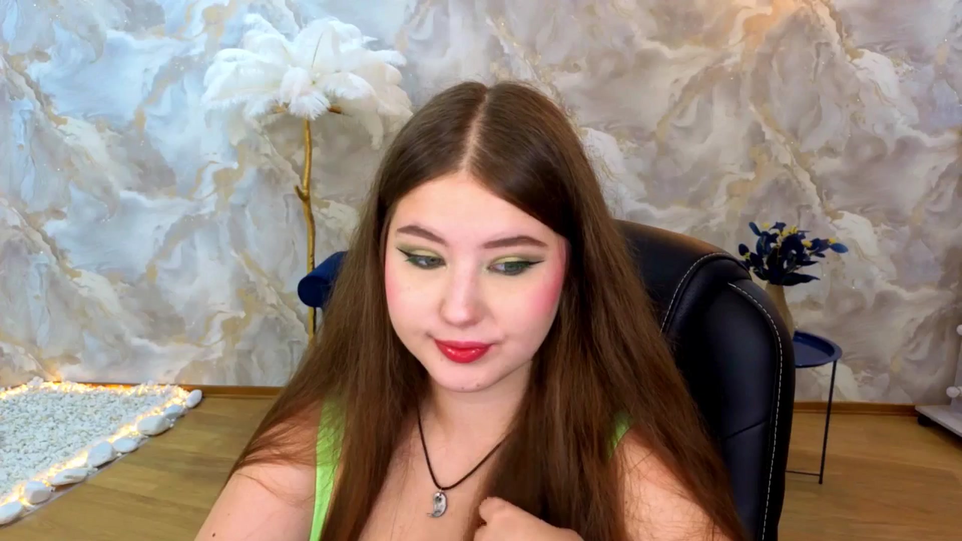 Gallery image thumbnail from AdmireMyEyes's myfreecams stream on, 08/25/2025, 20:19 image 9 of 20
