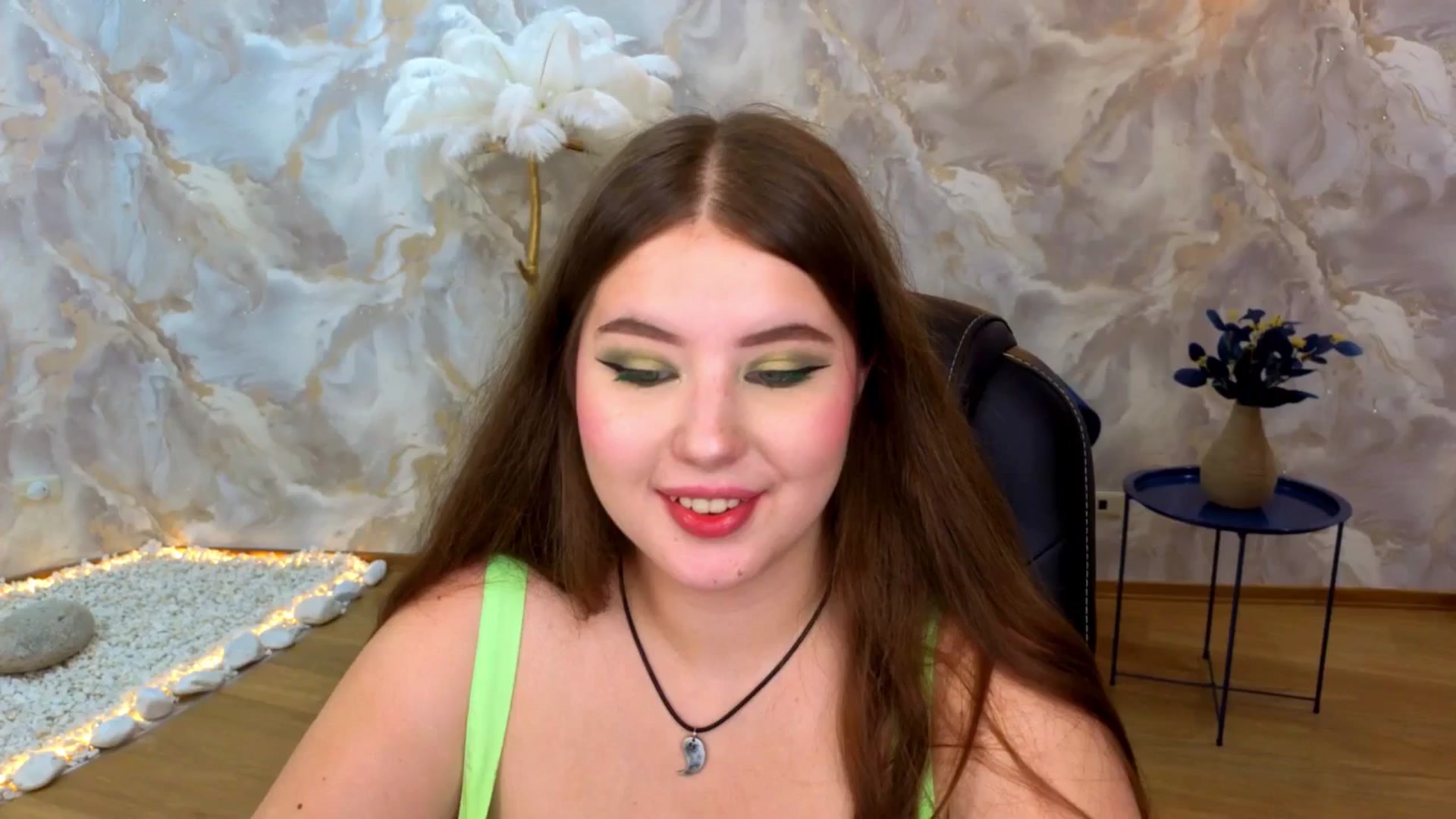 Gallery image thumbnail from AdmireMyEyes's myfreecams stream on, 08/25/2025, 23:47 image 4 of 20