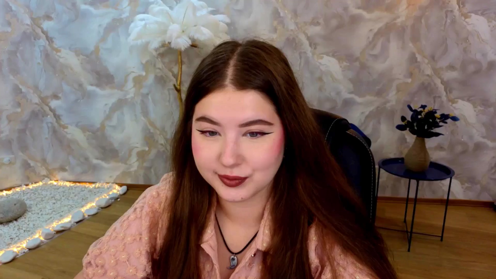 Gallery image thumbnail from AdmireMyEyes's myfreecams stream on, 08/26/2025, 19:02 image 7 of 20