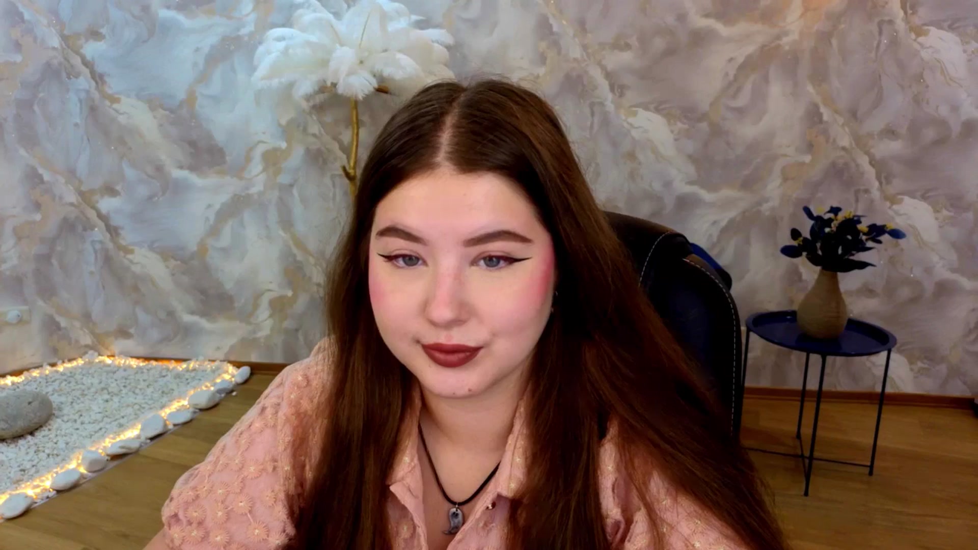 Gallery image thumbnail from AdmireMyEyes's myfreecams stream on, 08/26/2025, 19:02 image 6 of 20