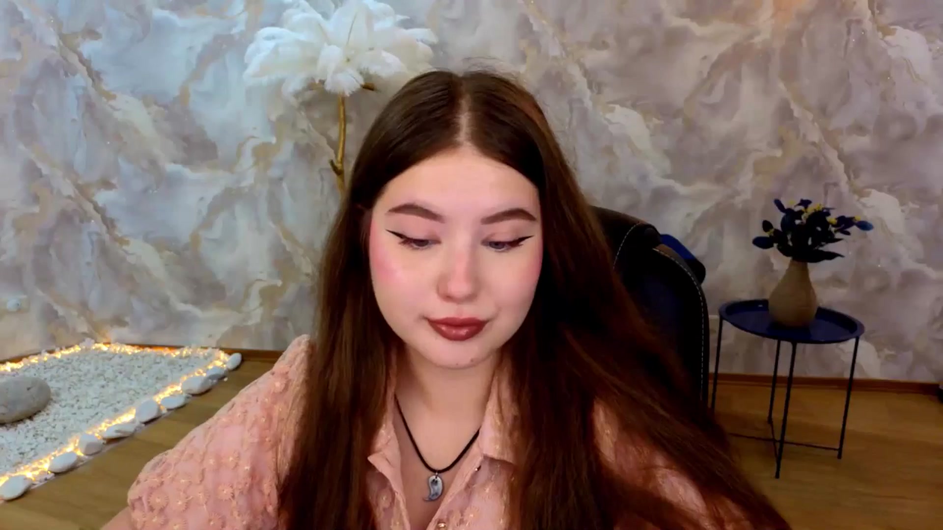 Gallery image thumbnail from AdmireMyEyes's myfreecams stream on, 08/26/2025, 19:02 image 4 of 20