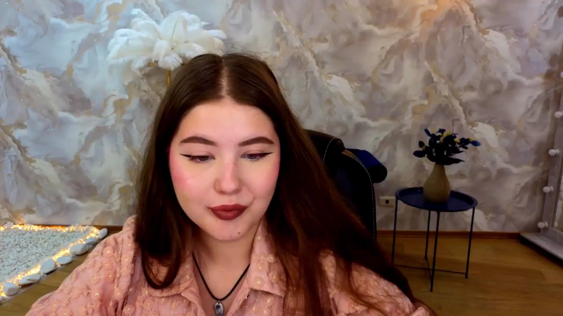 Gallery image thumbnail from AdmireMyEyes's myfreecams stream on, 08/26/2025, 19:02 image 17 of 20