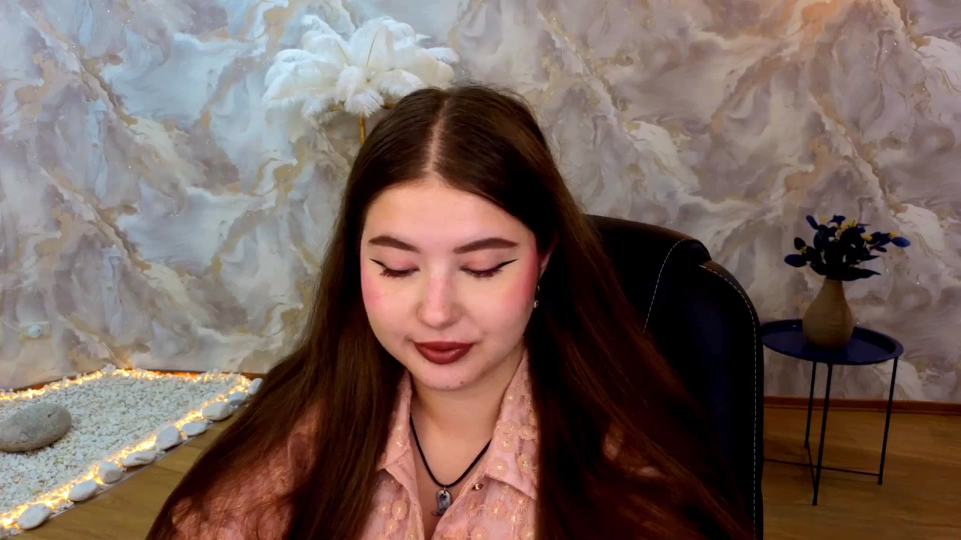 Gallery image thumbnail from AdmireMyEyes's myfreecams stream on, 08/26/2025, 20:12 image 4 of 20