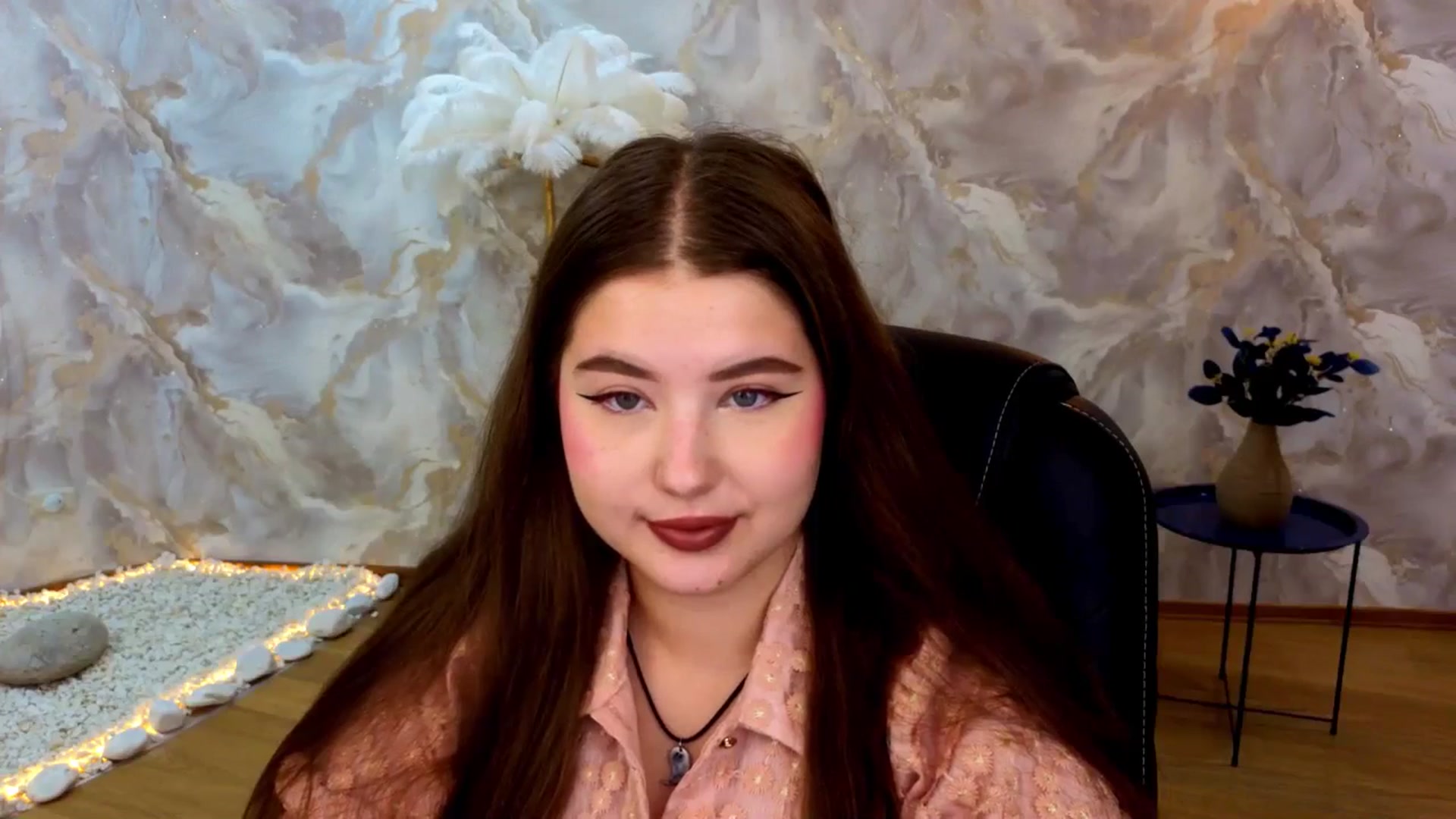 Gallery image thumbnail from AdmireMyEyes's myfreecams stream on, 08/26/2025, 20:12 image 11 of 20