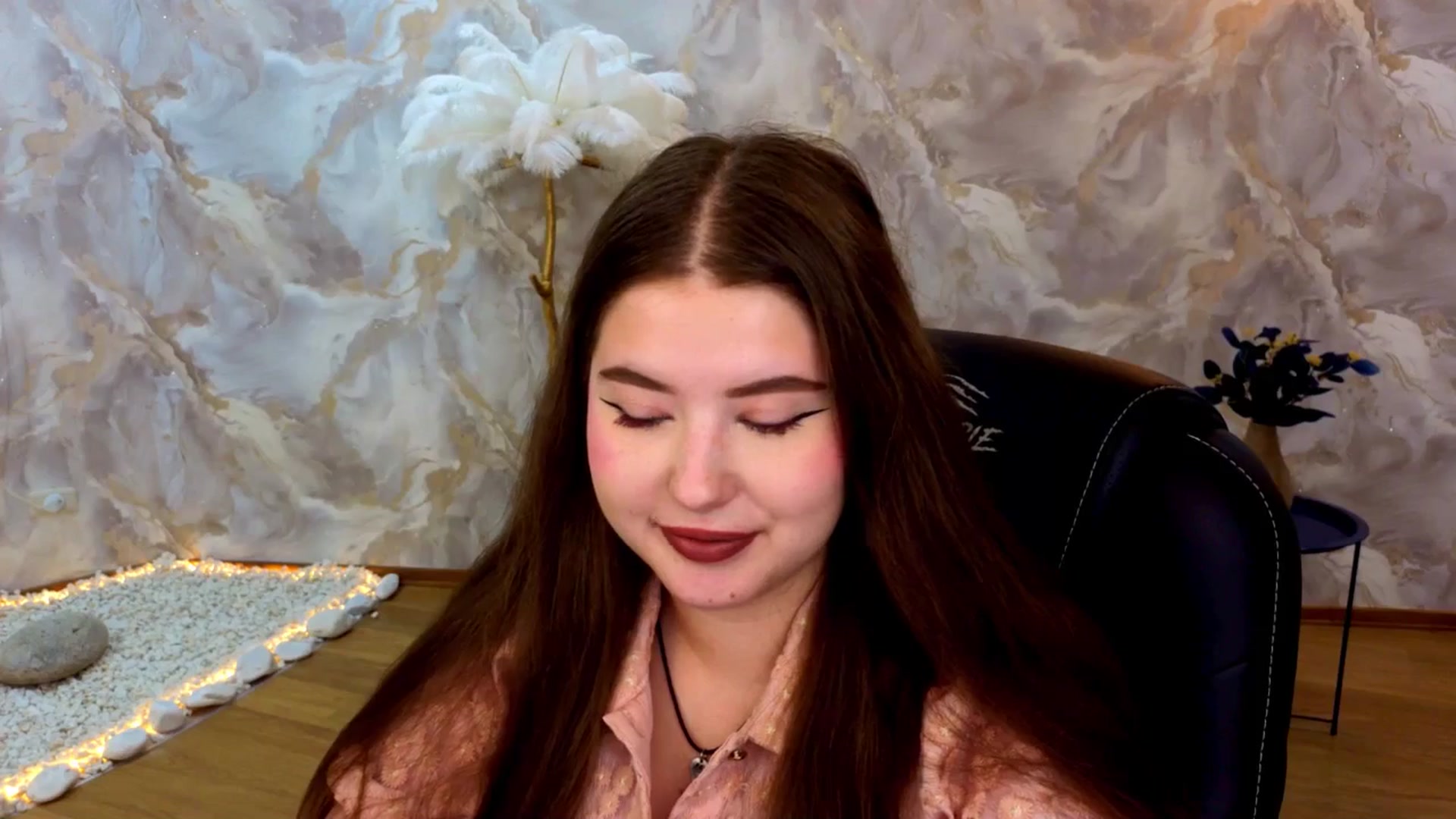 Gallery image thumbnail from AdmireMyEyes's myfreecams stream on, 08/26/2025, 20:12 image 18 of 20