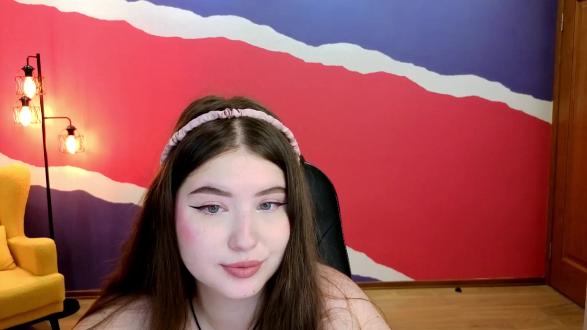 Gallery image thumbnail from AdmireMyEyes's myfreecams stream on, 08/28/2025, 07:43 image 20 of 20
