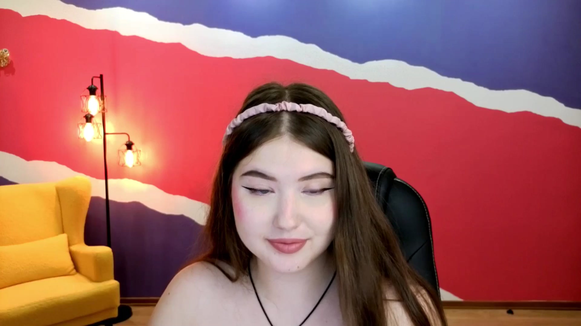 Gallery image thumbnail from AdmireMyEyes's myfreecams stream on, 08/28/2025, 09:51 image 4 of 20
