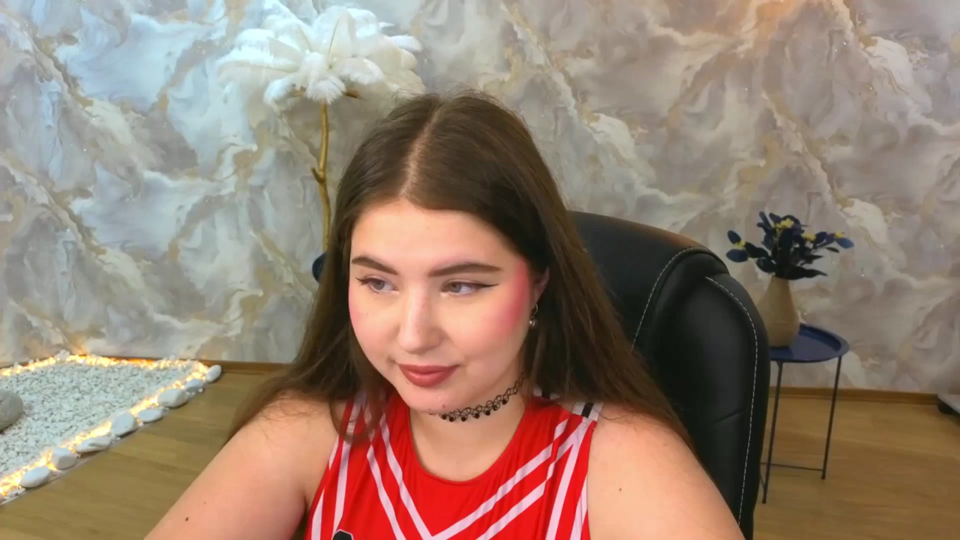 Gallery image thumbnail from AdmireMyEyes's myfreecams stream on, 08/29/2025, 07:41 image 1 of 20