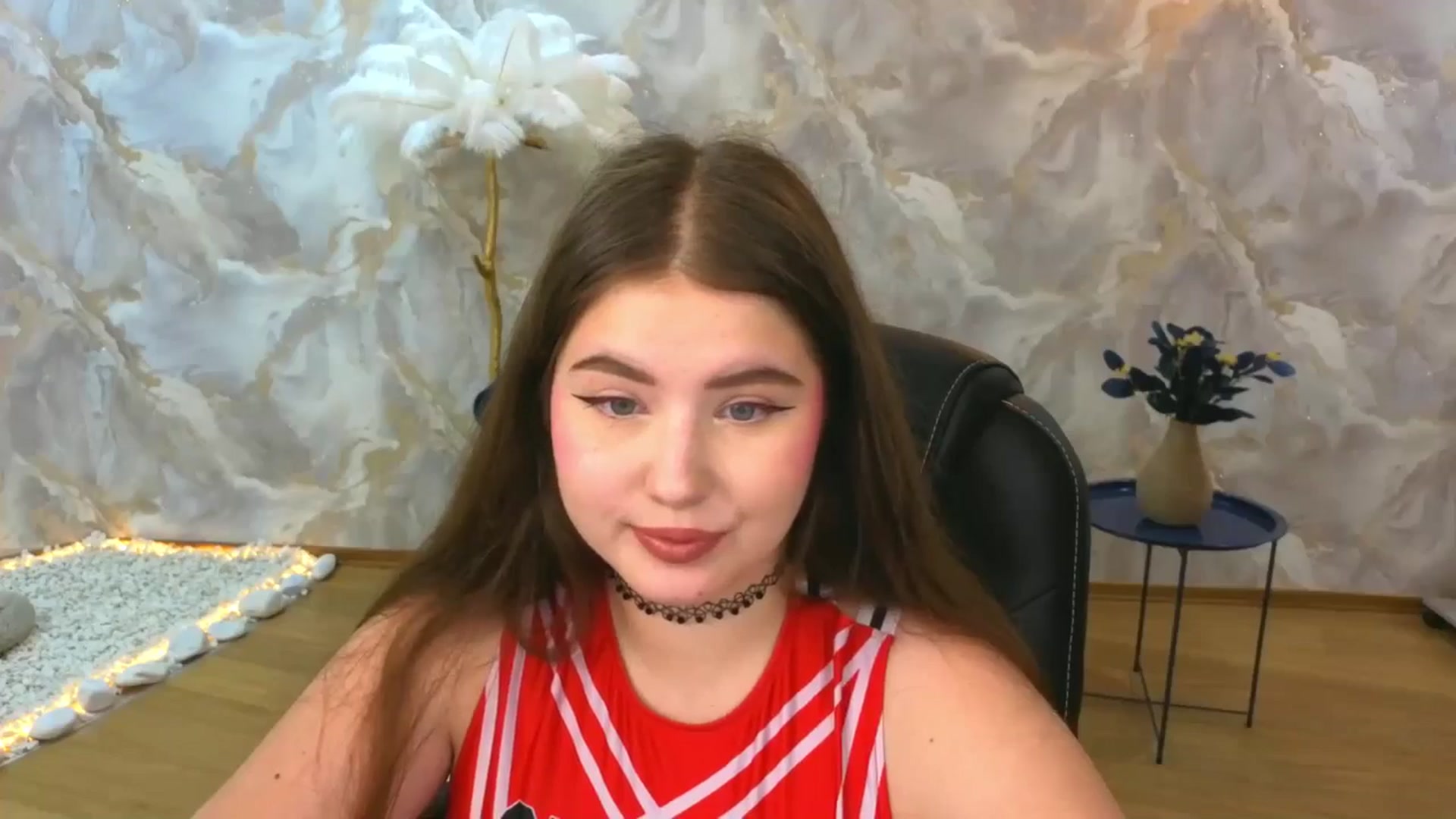 Gallery image thumbnail from AdmireMyEyes's myfreecams stream on, 08/29/2025, 07:41 image 2 of 20
